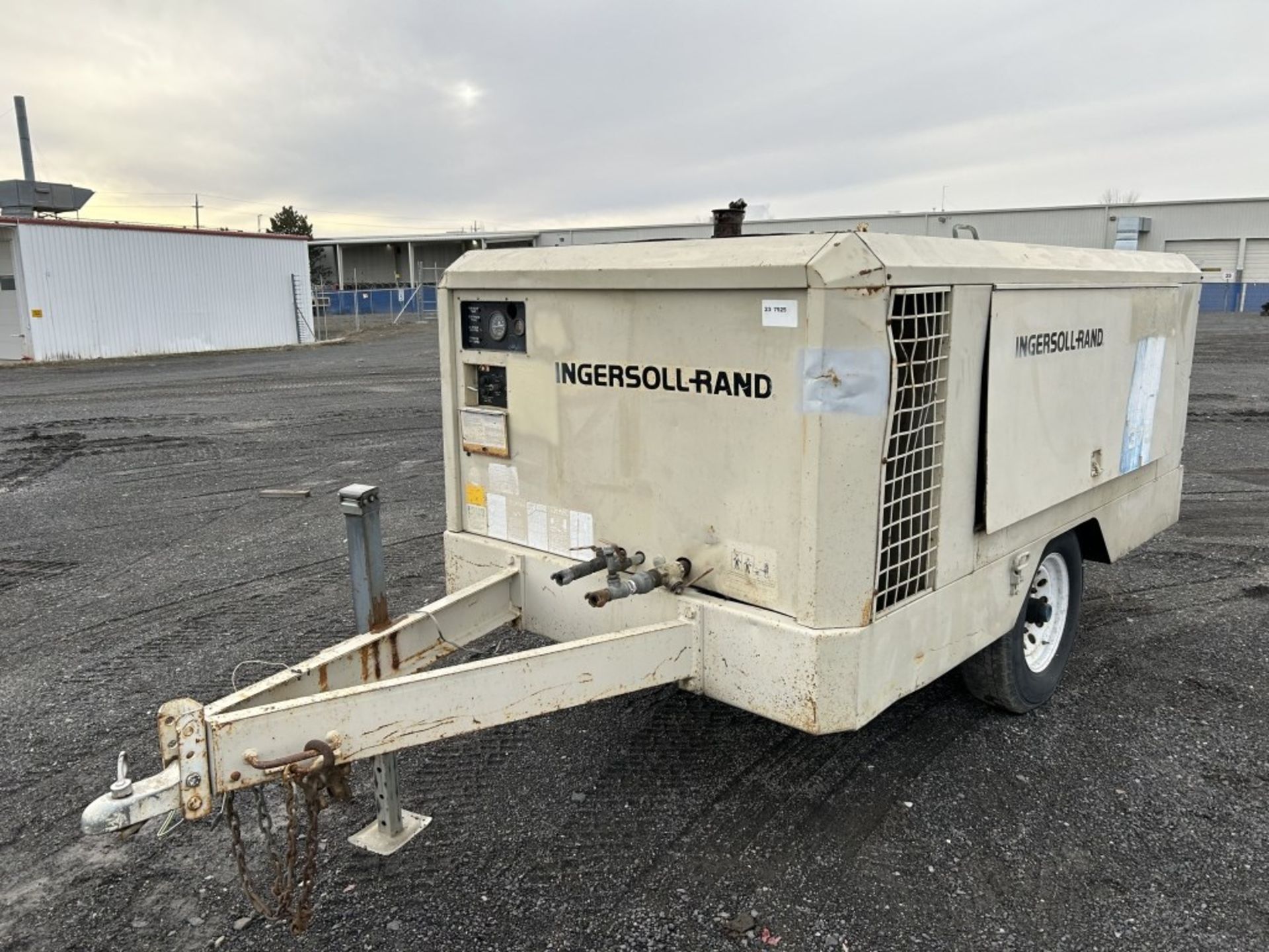 1989 Ingersoll-Rand 375 Towable Air Compressor