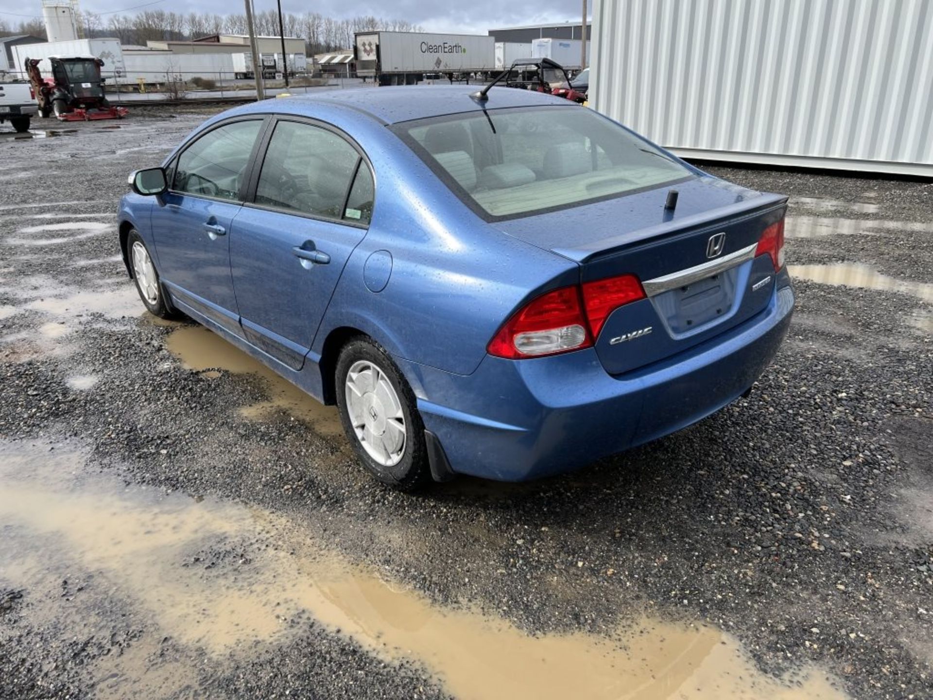 2010 Honda Civic Hybrid Sedan - Image 6 of 19