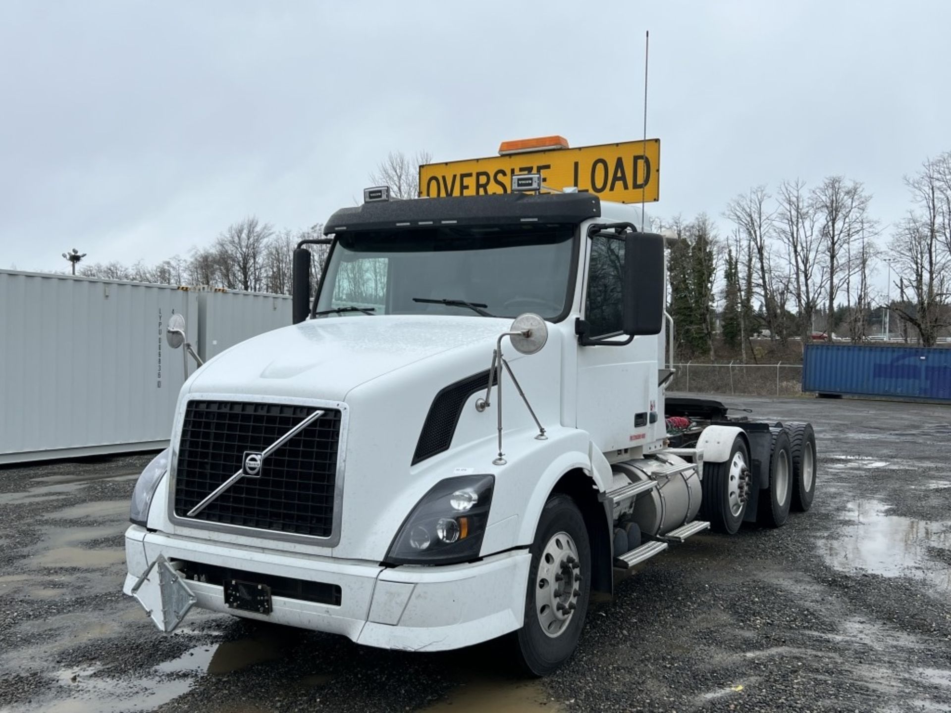 2009 Volvo VNL84T Tri-Axle Truck Tractor