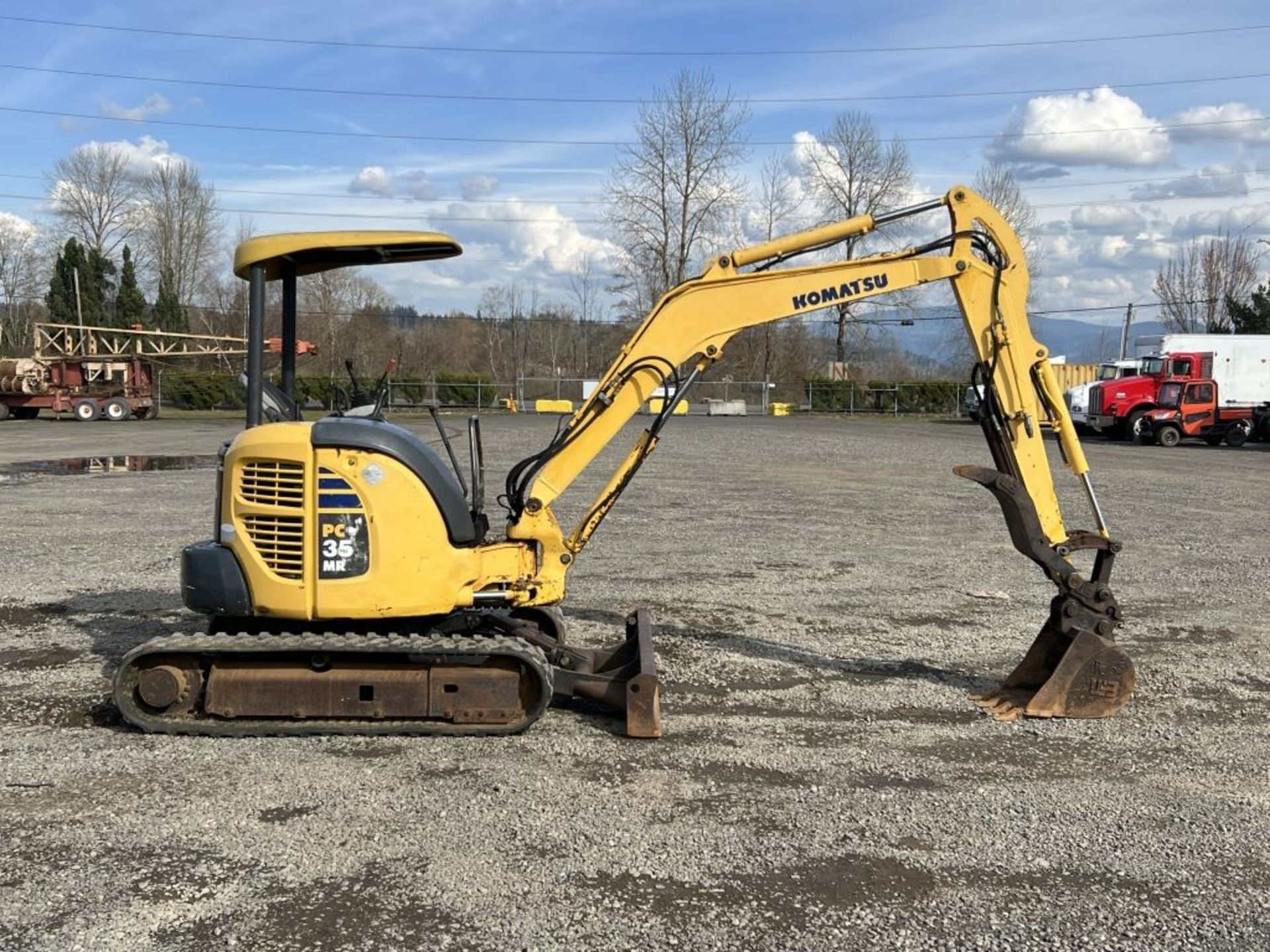 2006 Komatsu PC35MR-2 Mini Hydraulic Excavator - Image 3 of 35