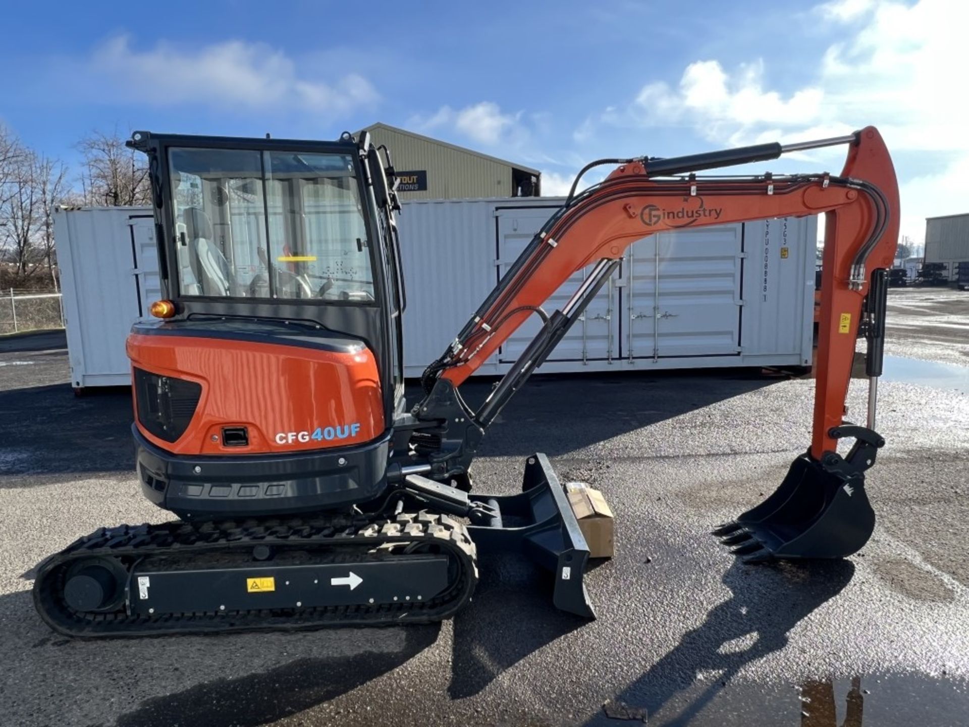 2022 CFG 40UF Mini Hydraulic Excavator - Image 3 of 46