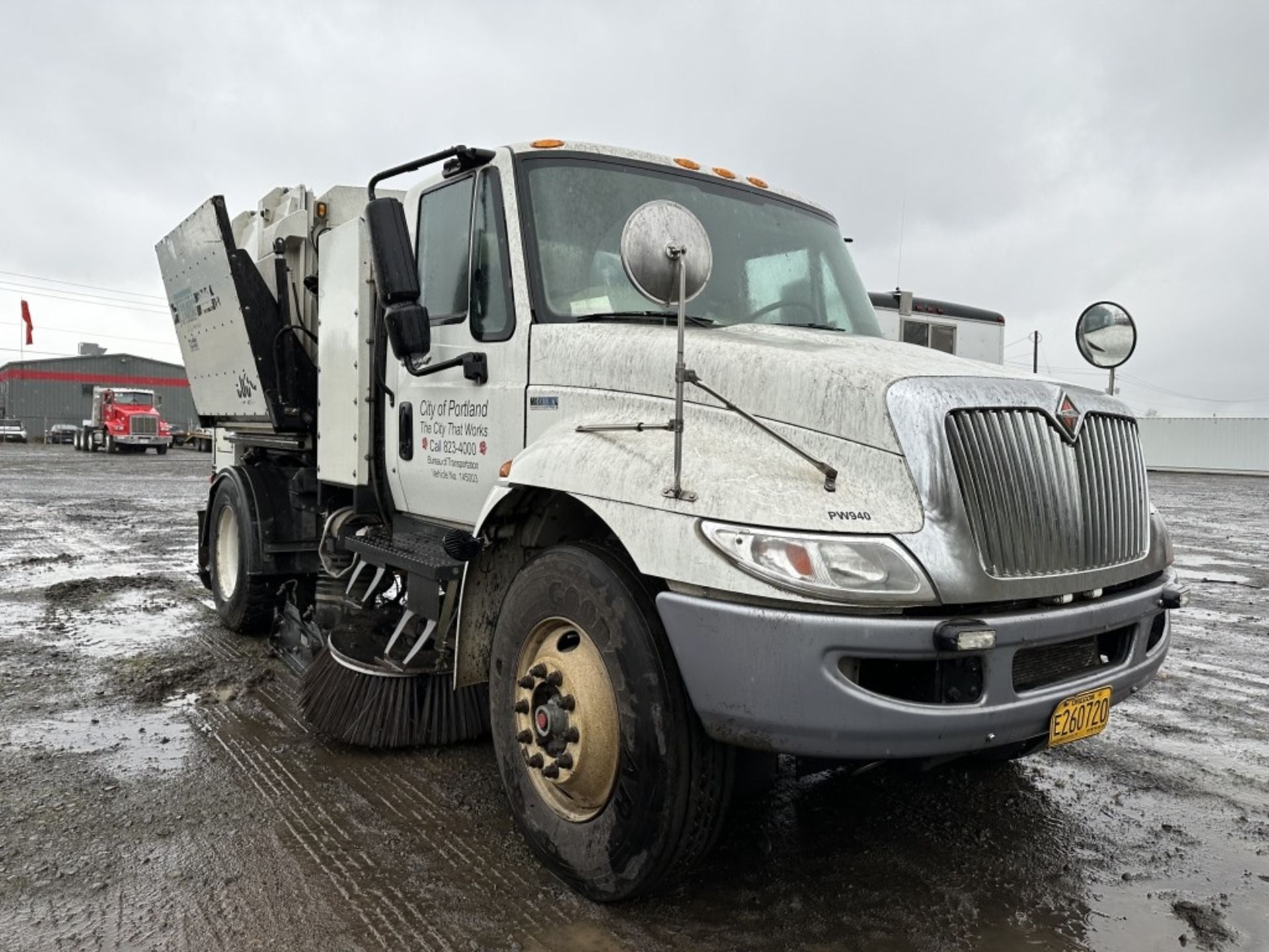 2014 Tymco 500X Sweeper Truck - Image 2 of 42