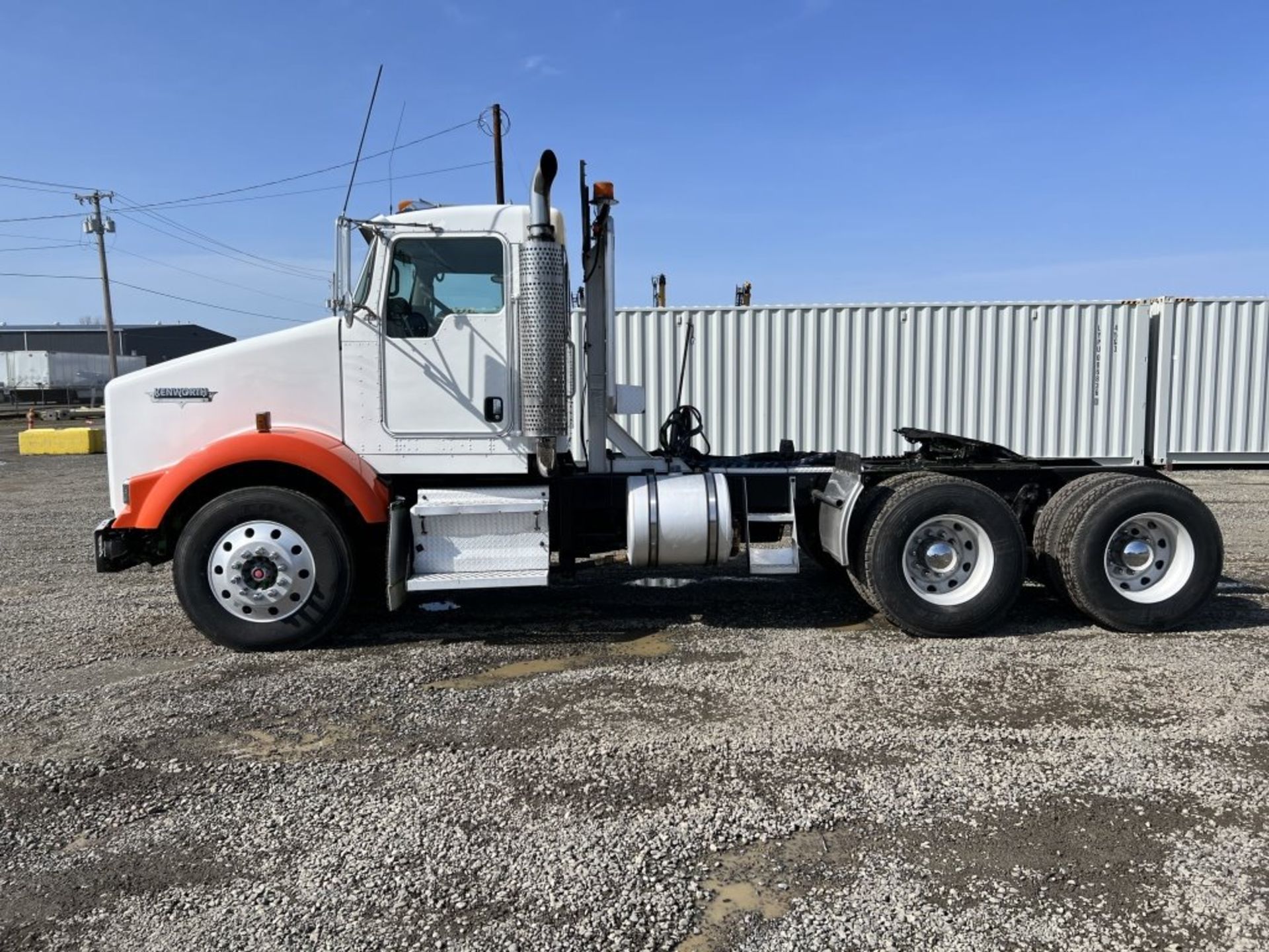 2007 Kenworth T800 T/A Truck Tractor - Image 7 of 40