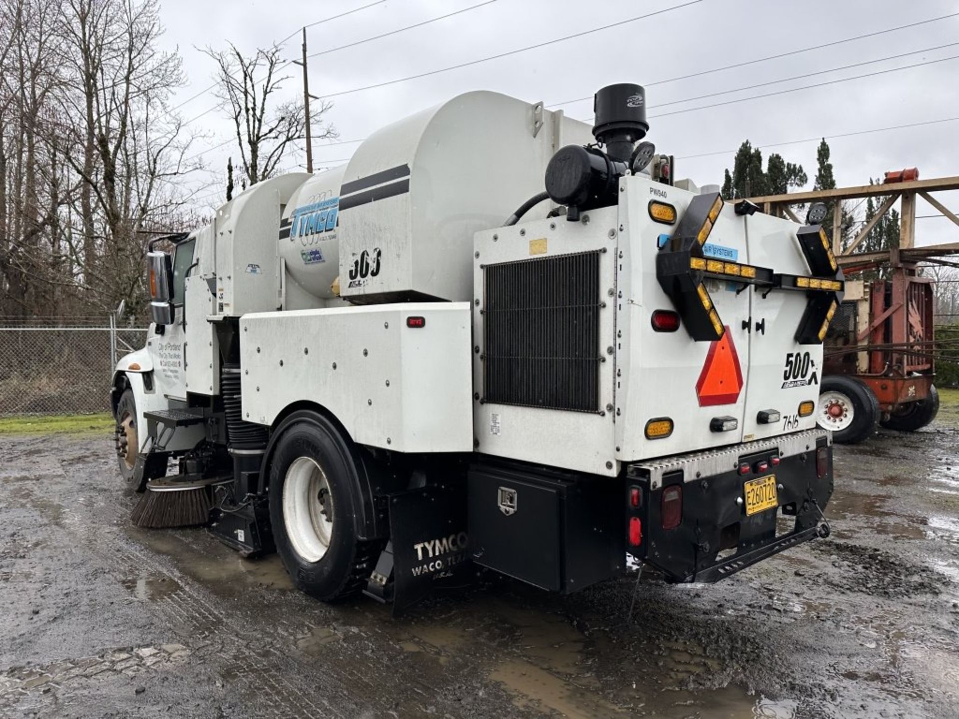 2014 Tymco 500X Sweeper Truck - Image 6 of 42