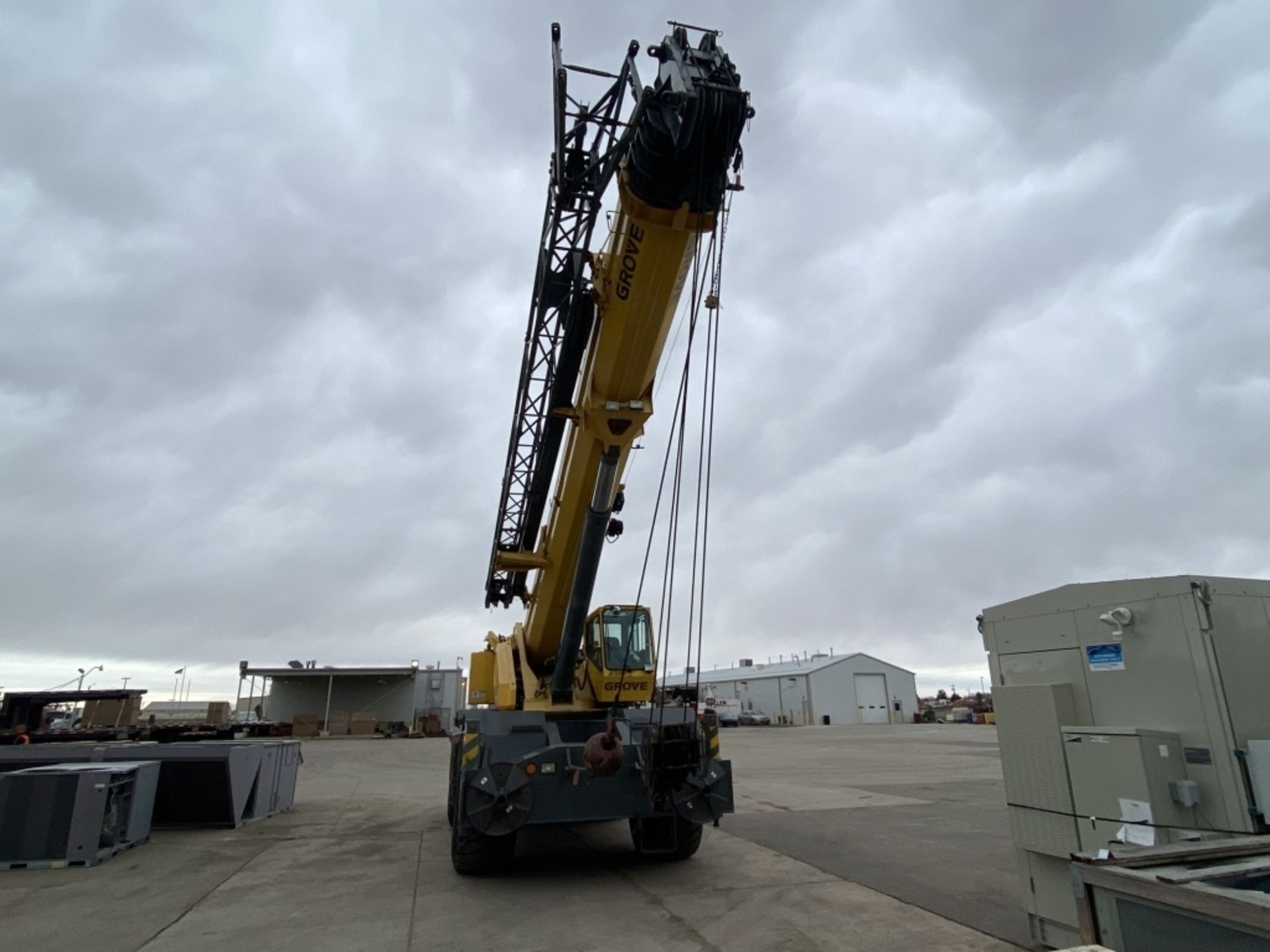 2005 Grove RT890E 4x4 Rough Terrain Crane - Image 7 of 38