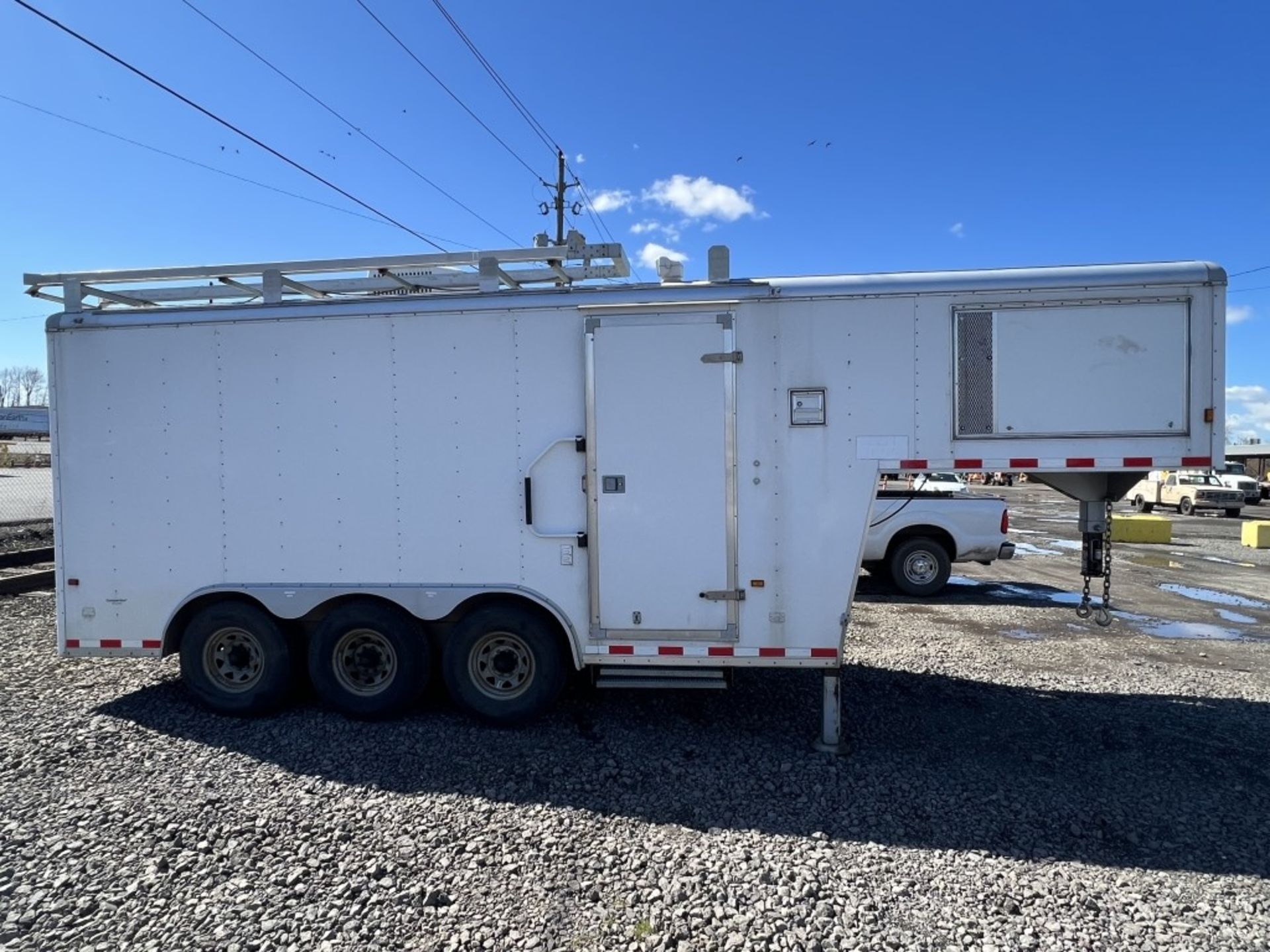 2005 Wells Cargo Tri-Axle Gooseneck Cargo Trailer - Image 3 of 29