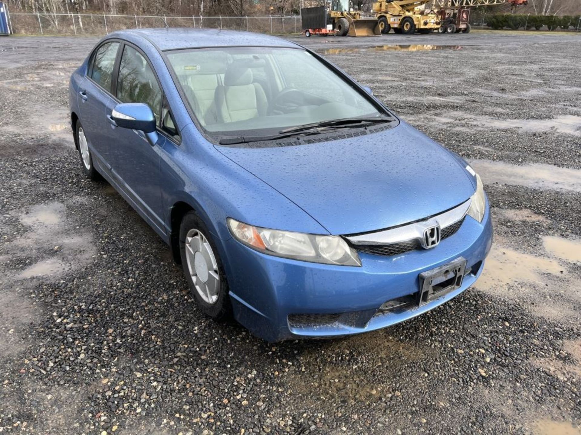 2010 Honda Civic Hybrid Sedan - Image 2 of 19