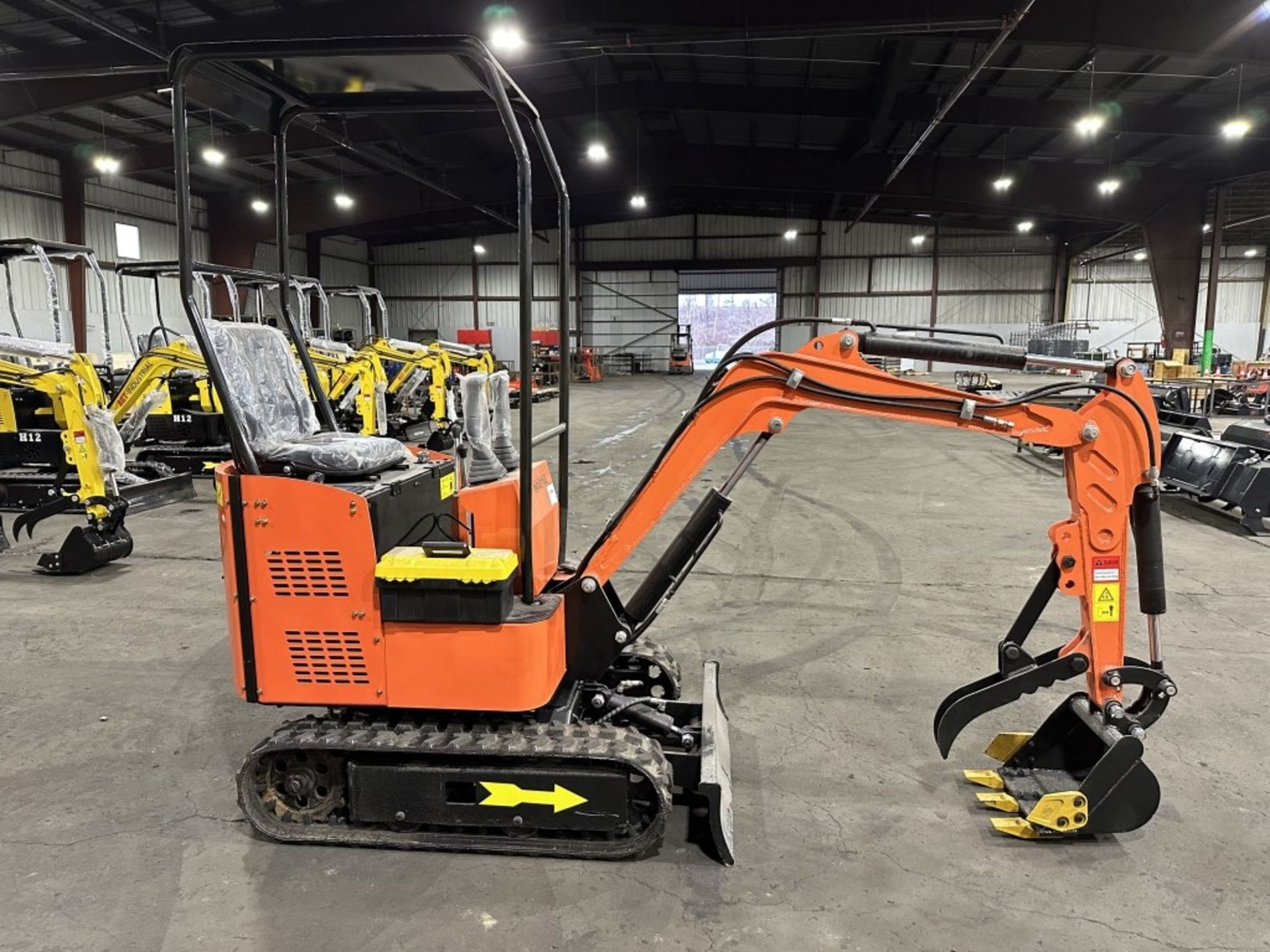 2022 AGT T12-E Mini Electric Hydraulic Excavator - Image 3 of 28