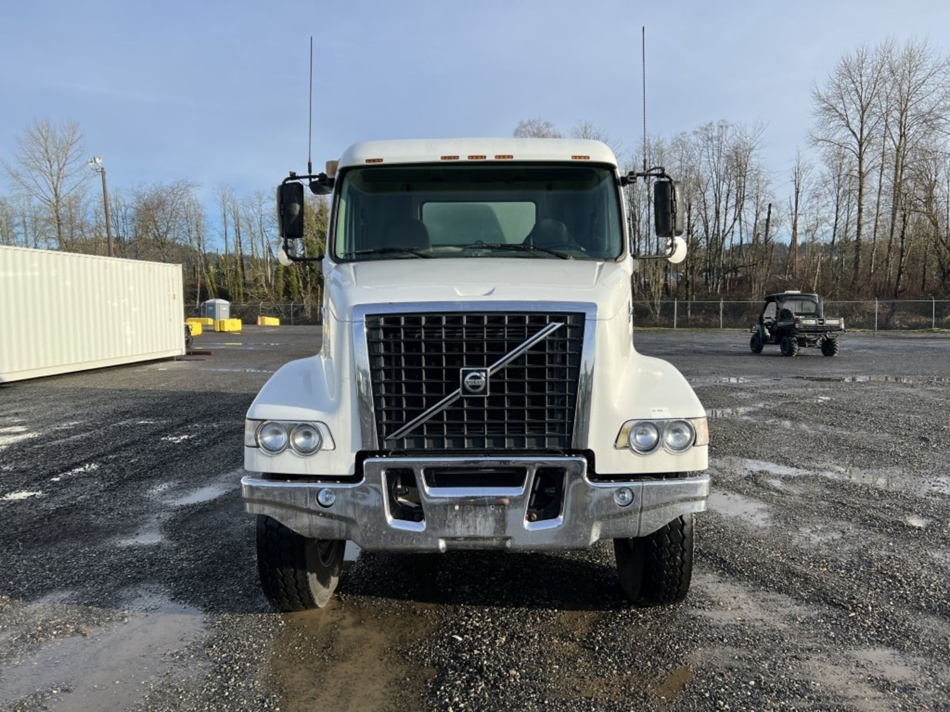 2013 Volvo Tri-Axle Dump Truck - Image 8 of 39