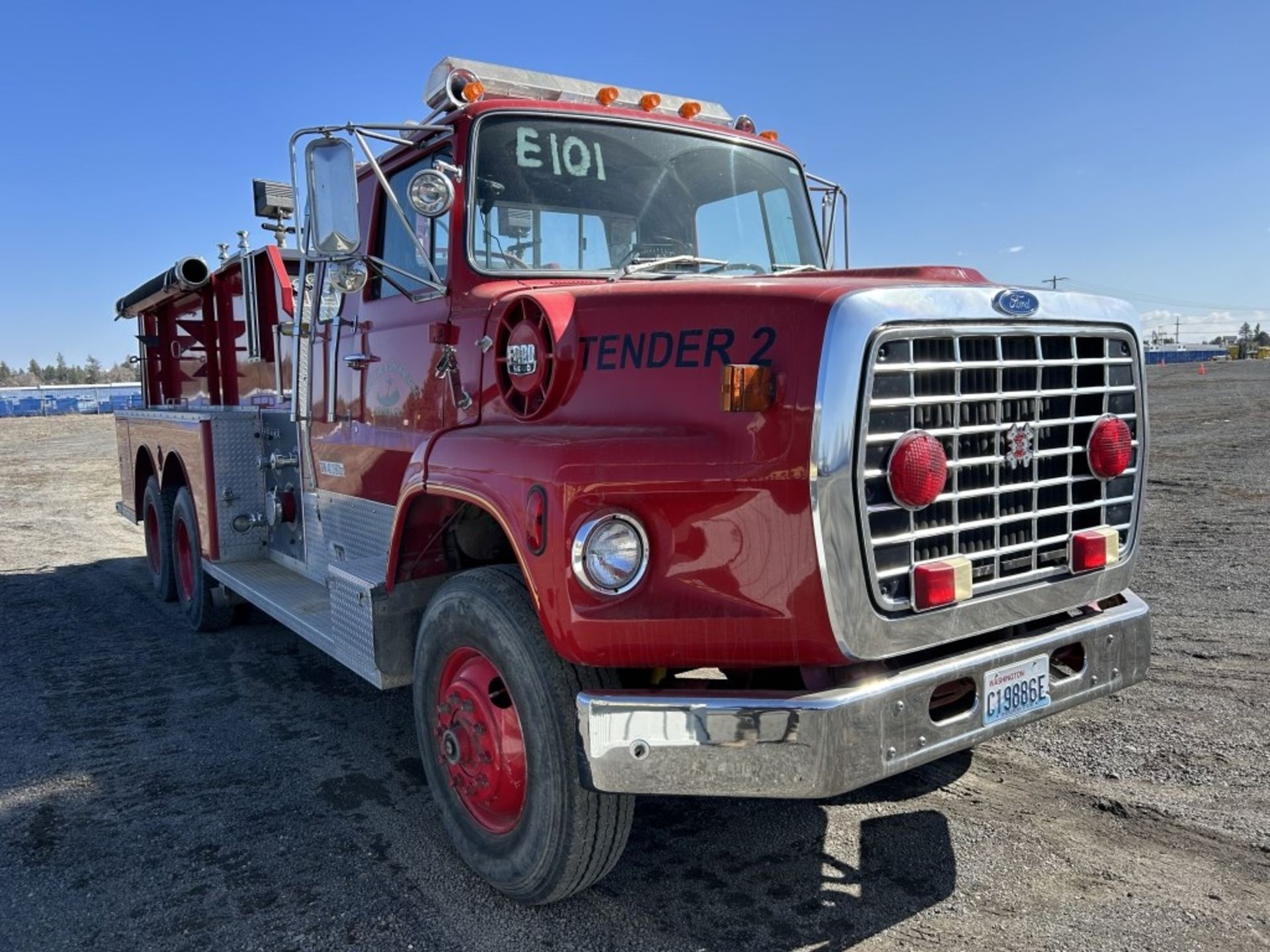 1986 Ford 9000 Fire Engine - Image 7 of 69