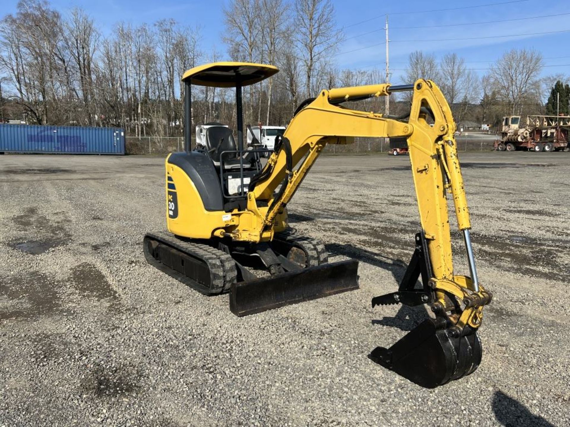 2011 Komatsu PC30MR-3 Mini Hydraulic Excavator - Image 2 of 29