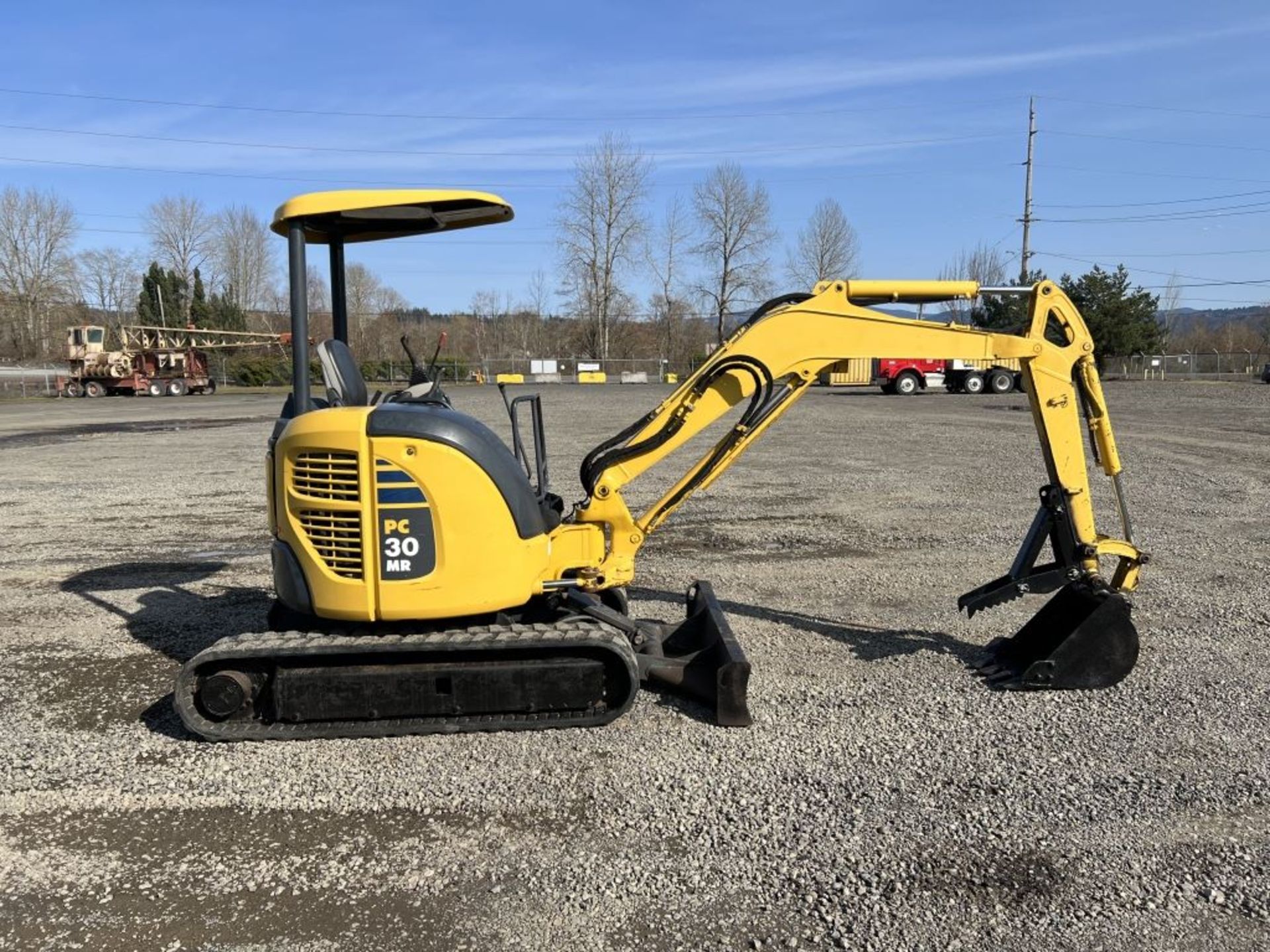 2011 Komatsu PC30MR-3 Mini Hydraulic Excavator - Image 3 of 29