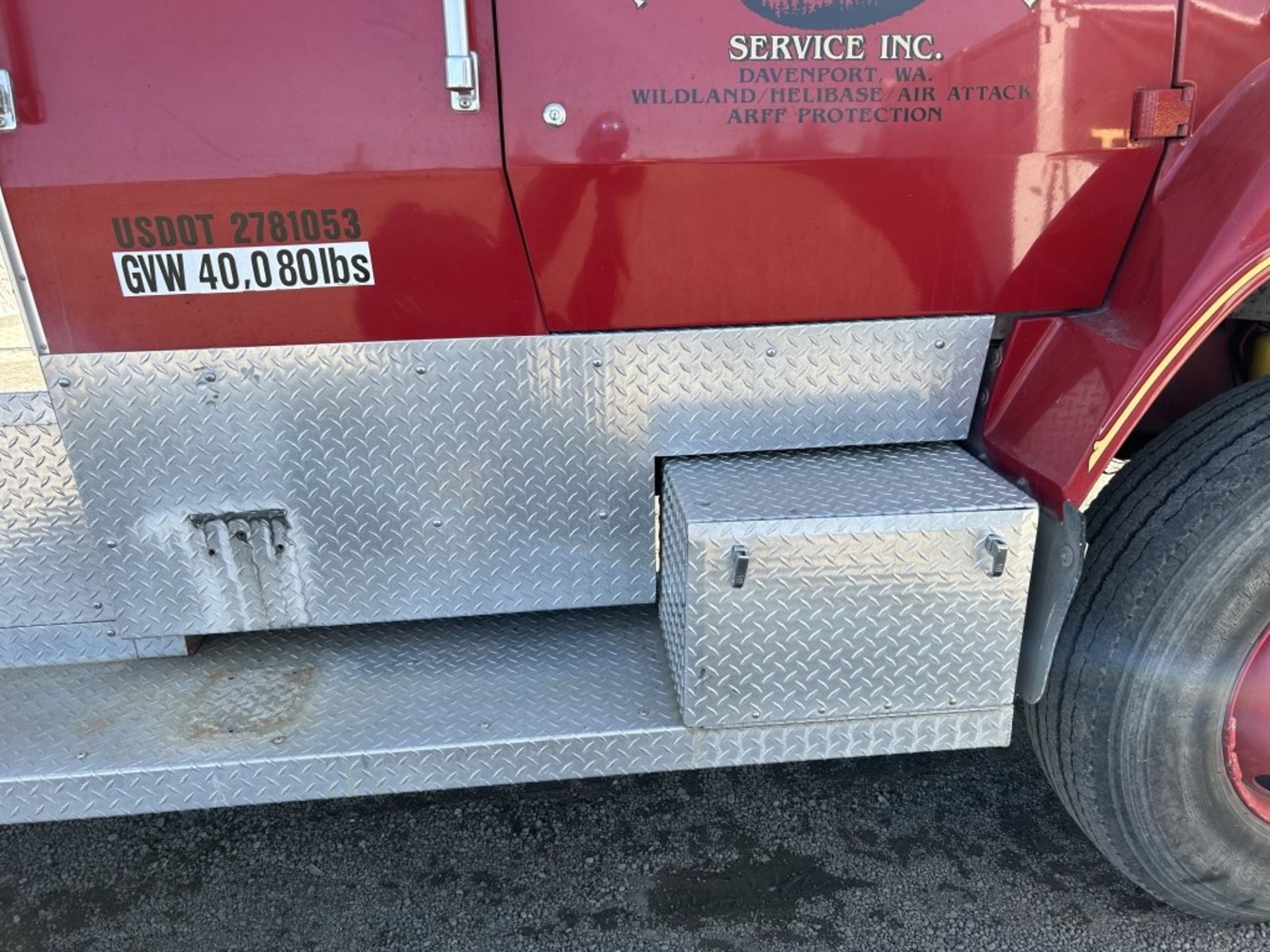 1986 Ford 9000 Fire Engine - Image 59 of 69