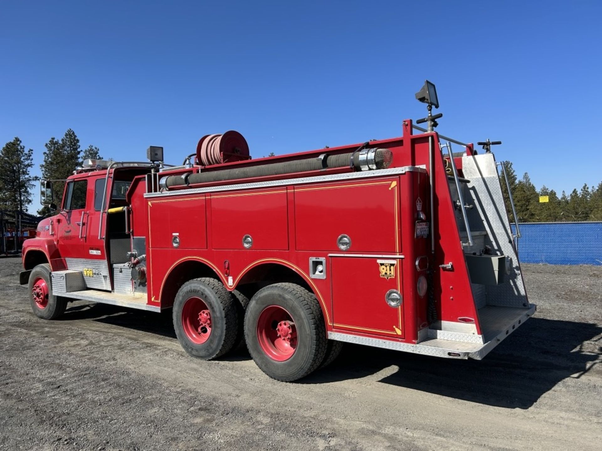 1986 Ford 9000 Fire Engine - Image 3 of 69