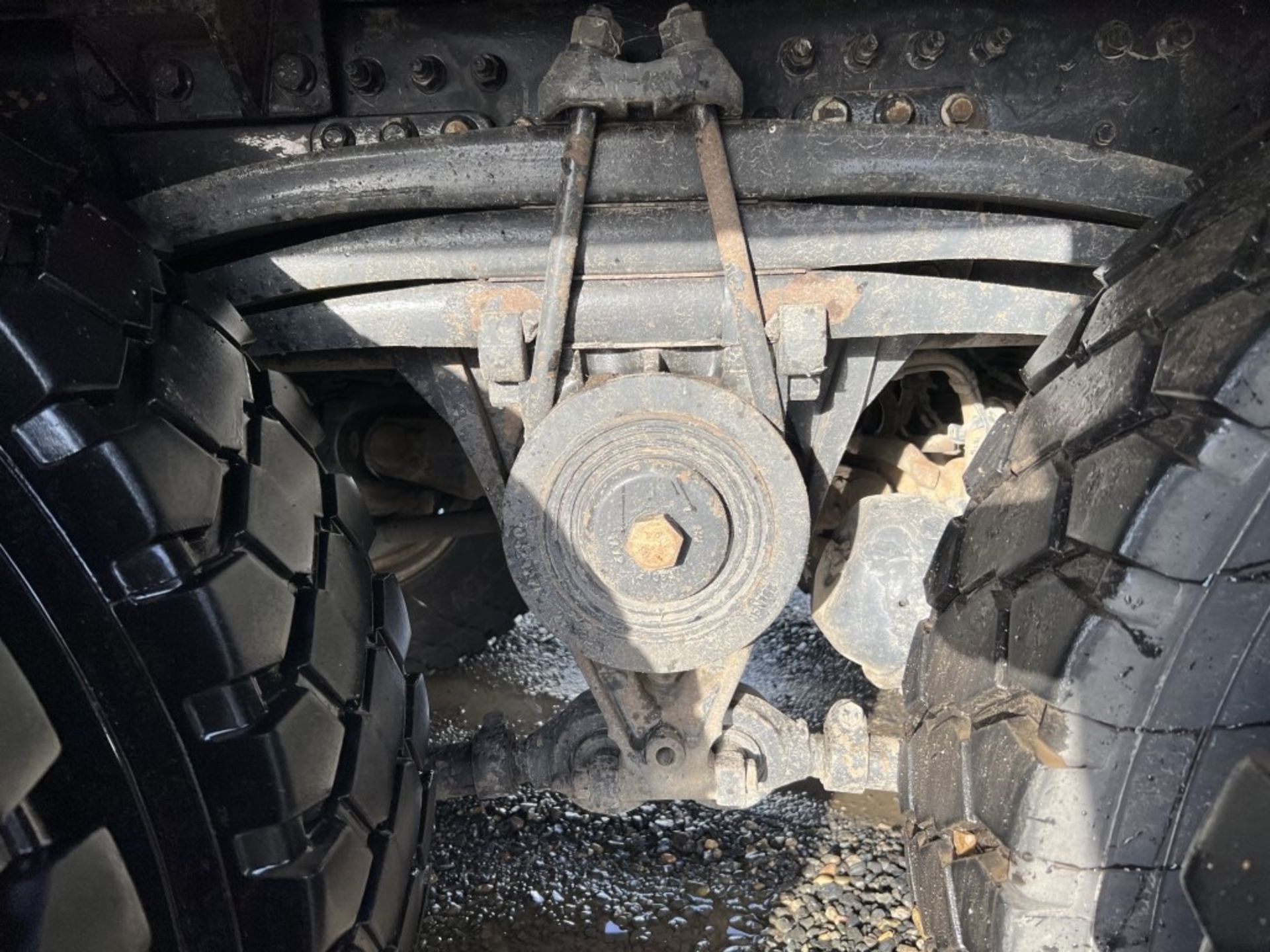 2013 Volvo Tri-Axle Dump Truck - Image 18 of 39
