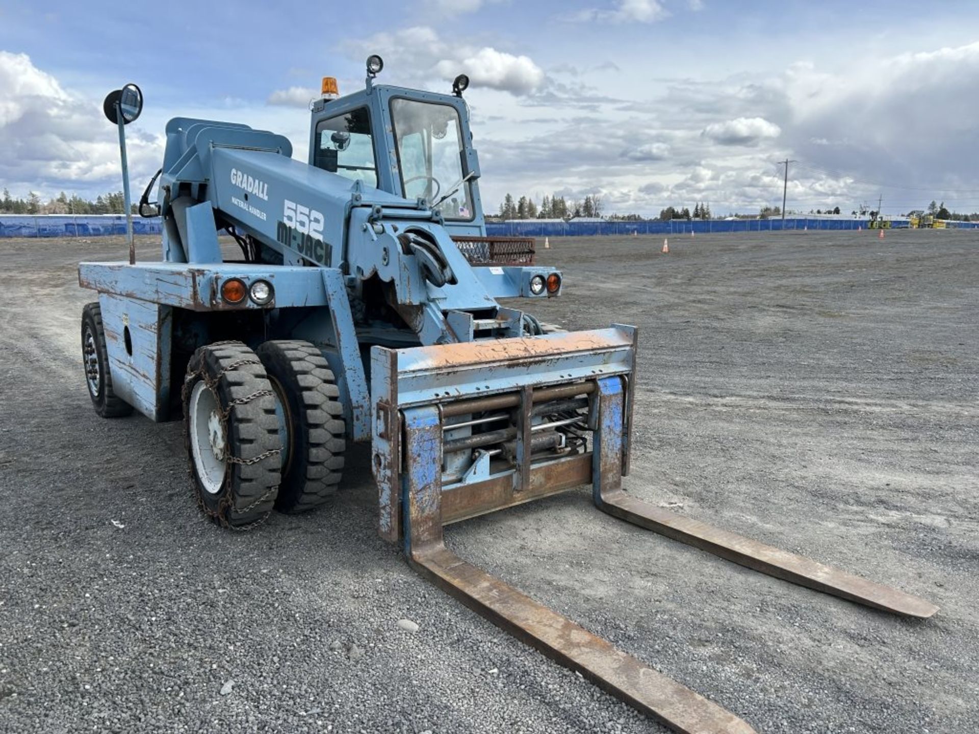 Gradall 552 Telescopic Forklift - Image 7 of 39