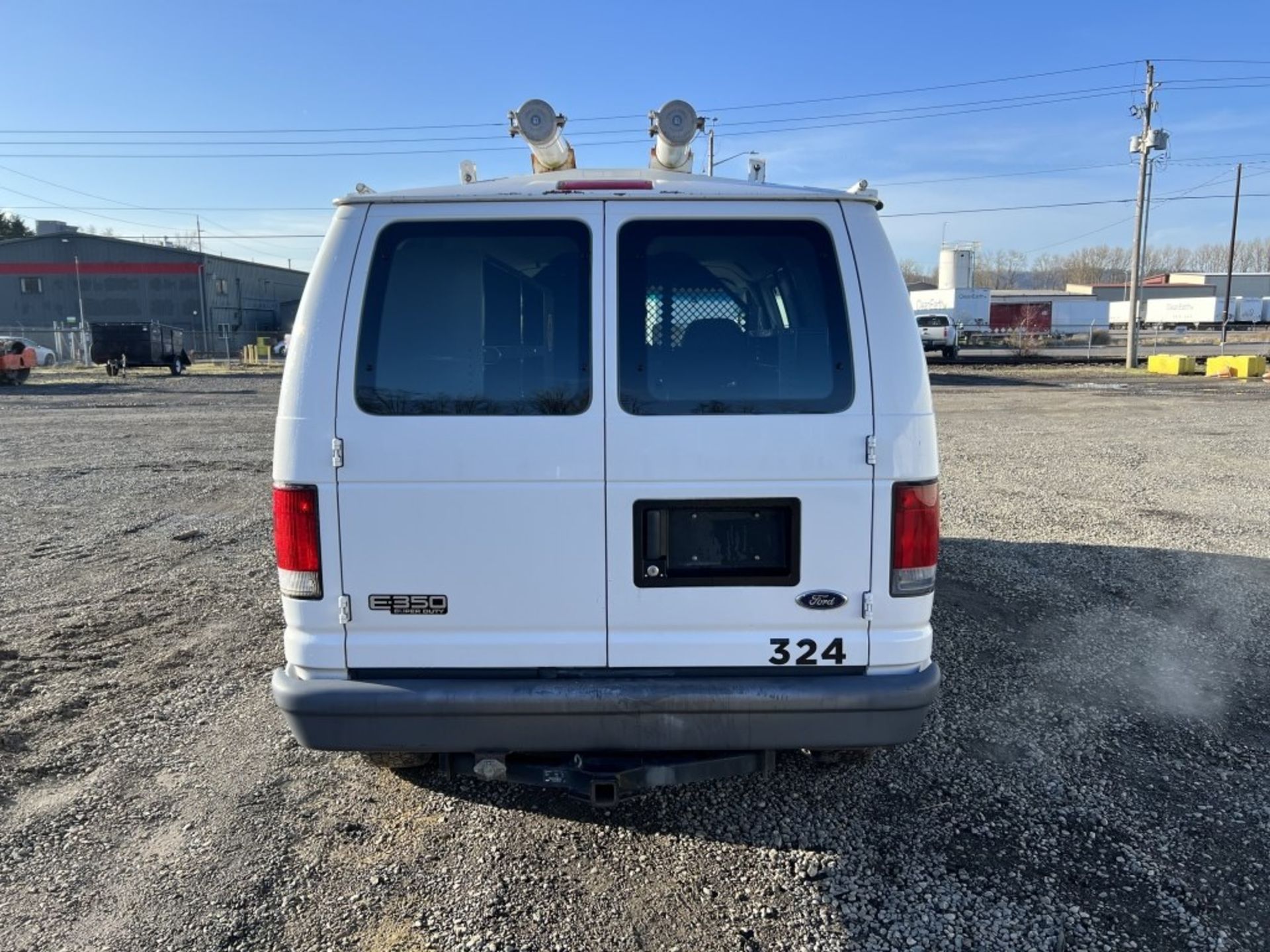 2004 Ford E350 SD Cargo Van - Image 5 of 29