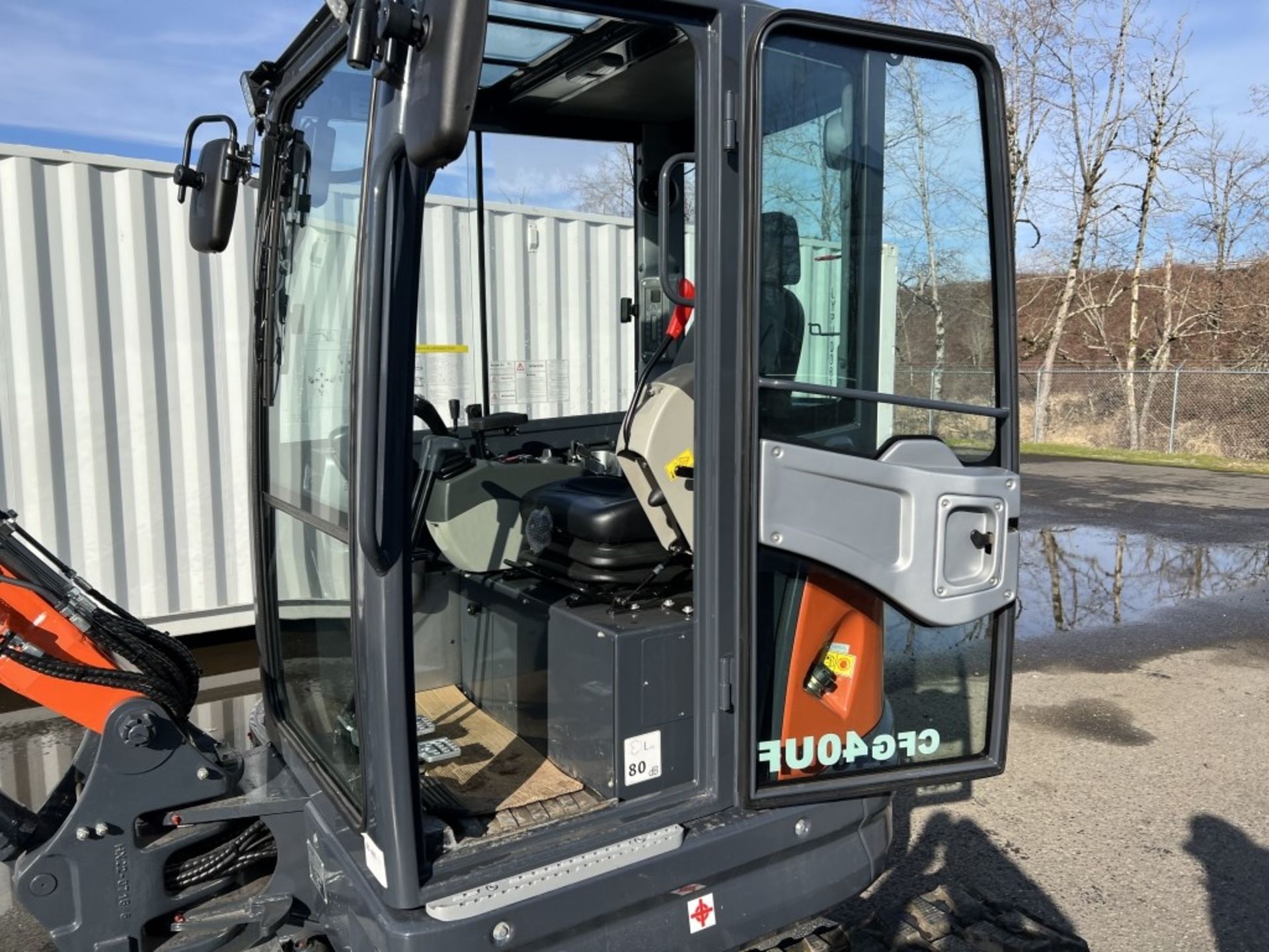 2022 CFG 40UF Mini Hydraulic Excavator - Image 37 of 46