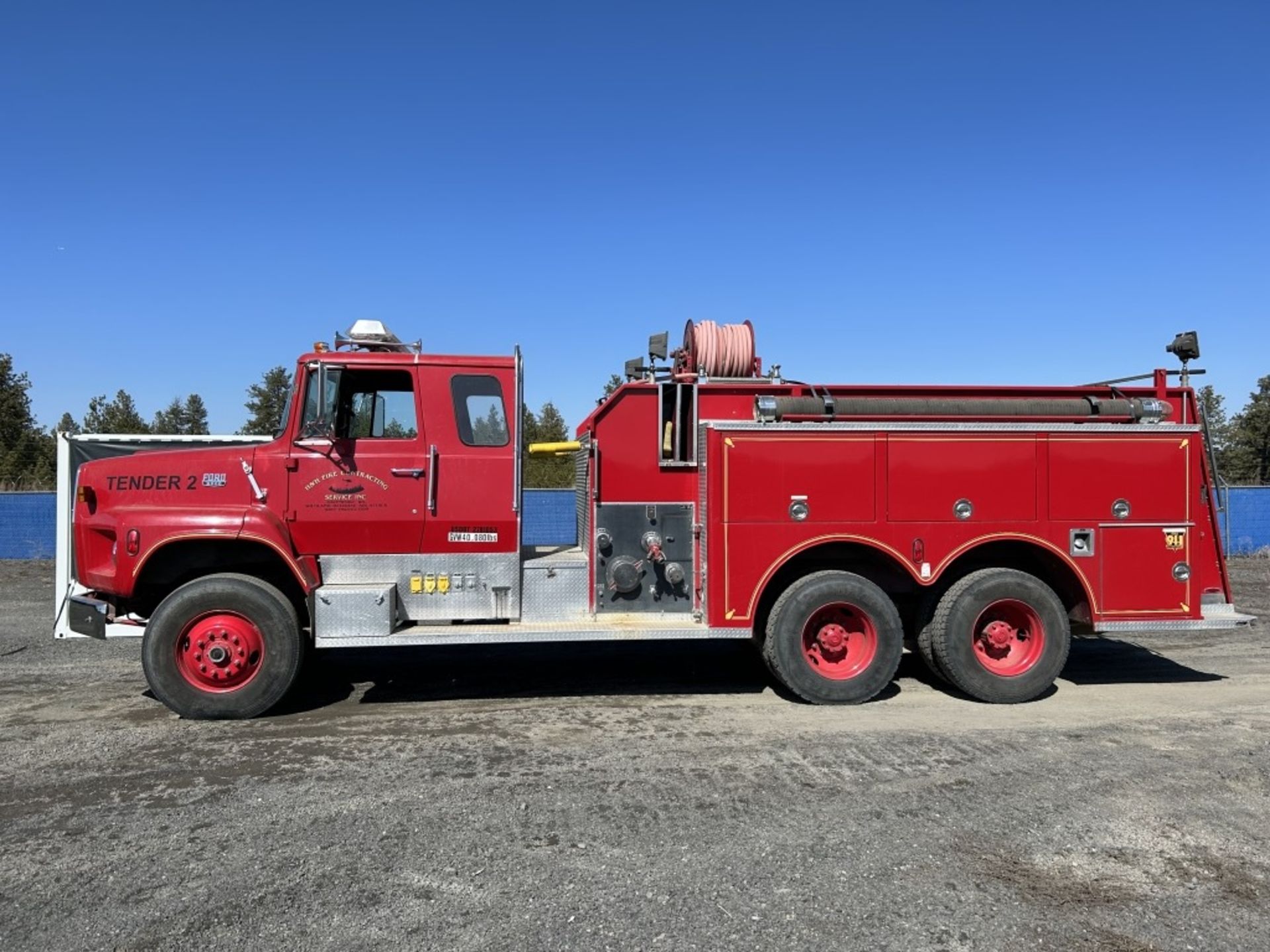1986 Ford 9000 Fire Engine - Image 2 of 69