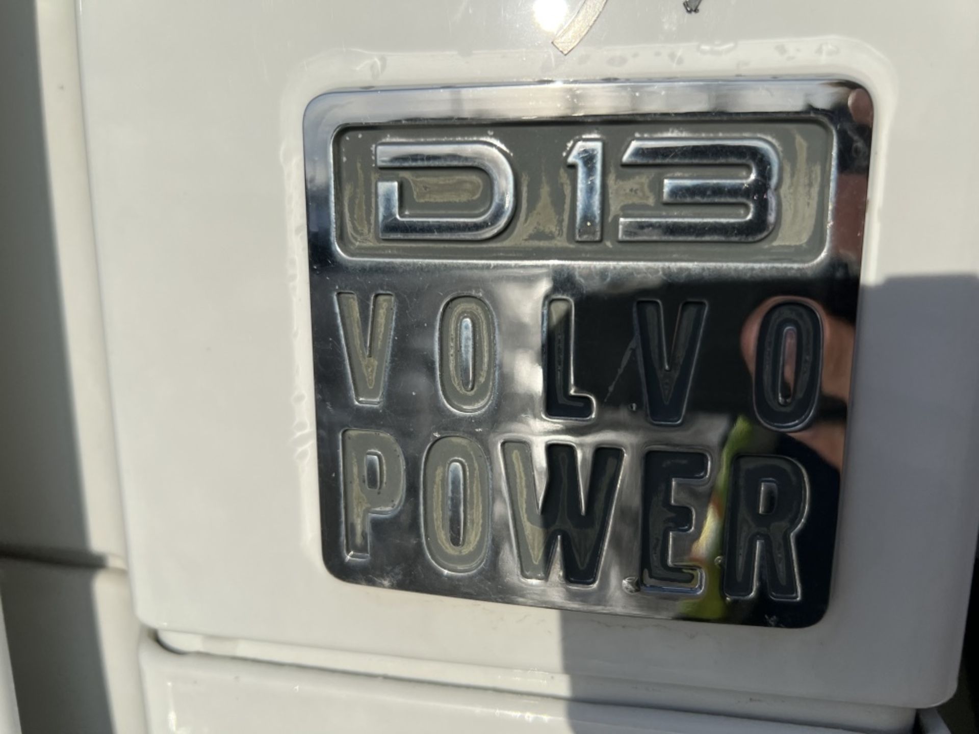 2013 Volvo Tri-Axle Dump Truck - Image 9 of 39