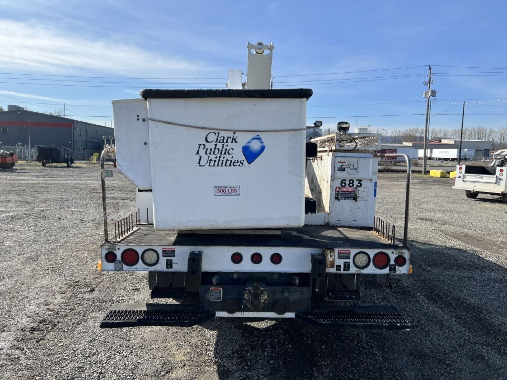 1999 Freightliner FL70 Extra Cab Bucket Truck - Image 5 of 49