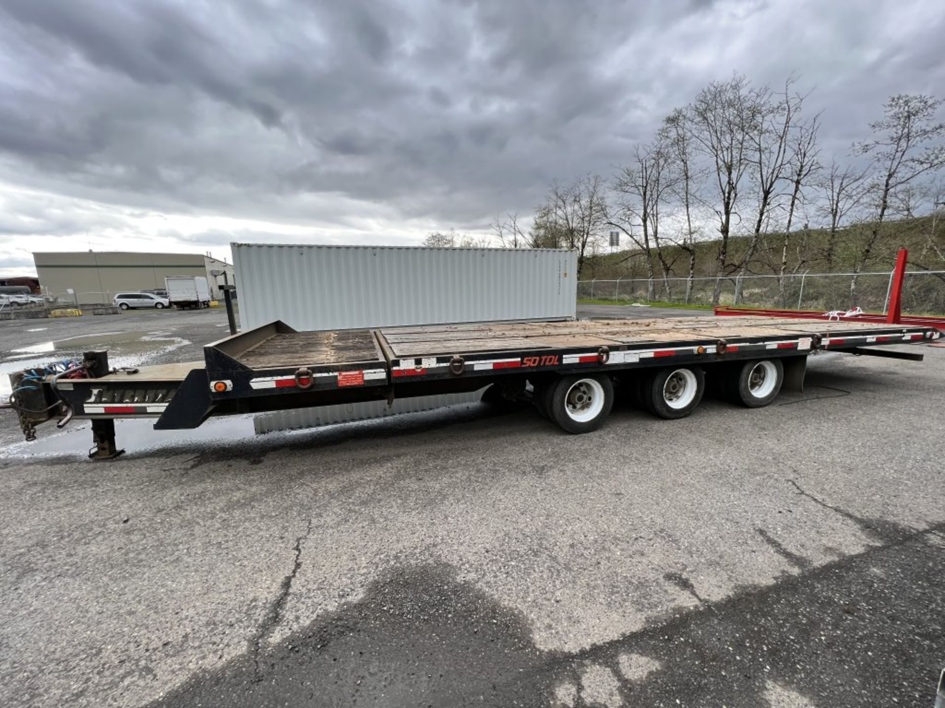 2006 Interstate 50TDL Tri-Axle Equipment Trailer - Image 2 of 15