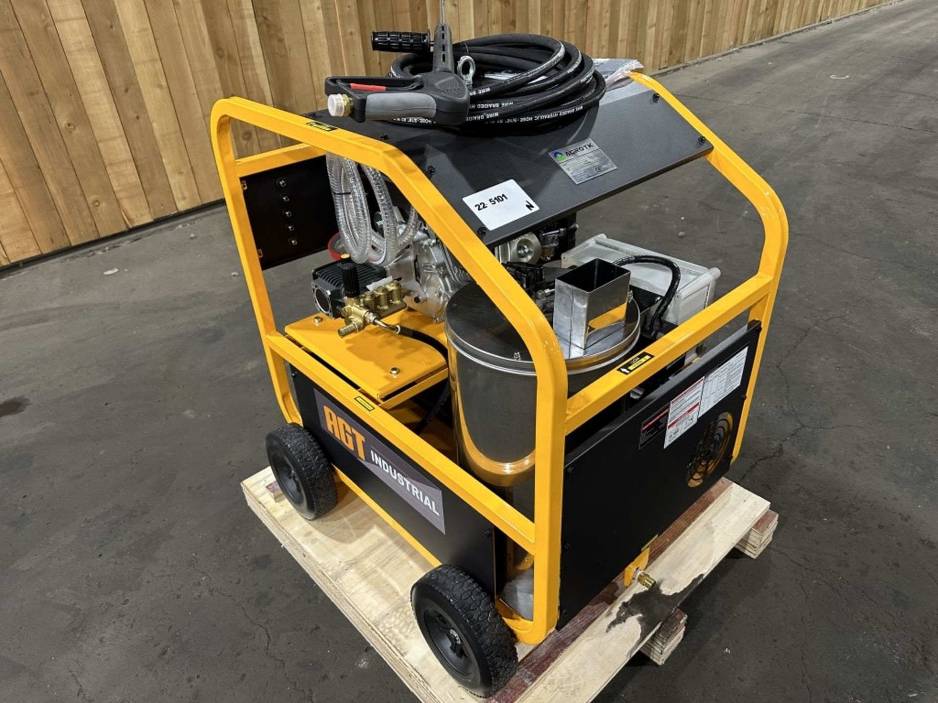 2022 AGT HPW4000 Pressure Washer - Image 2 of 15