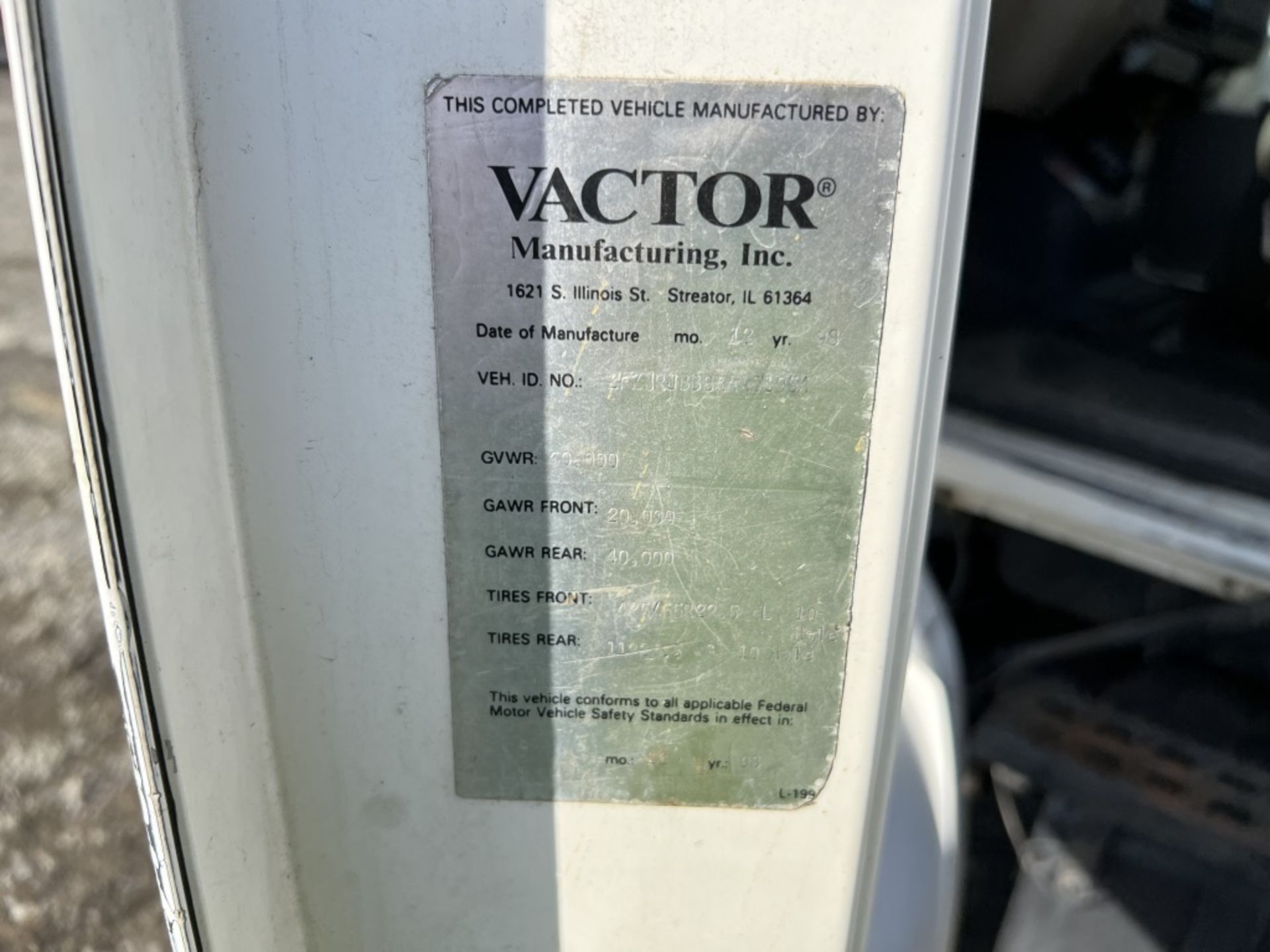 1999 Vactor 2100 Vacuum Truck - Image 9 of 48