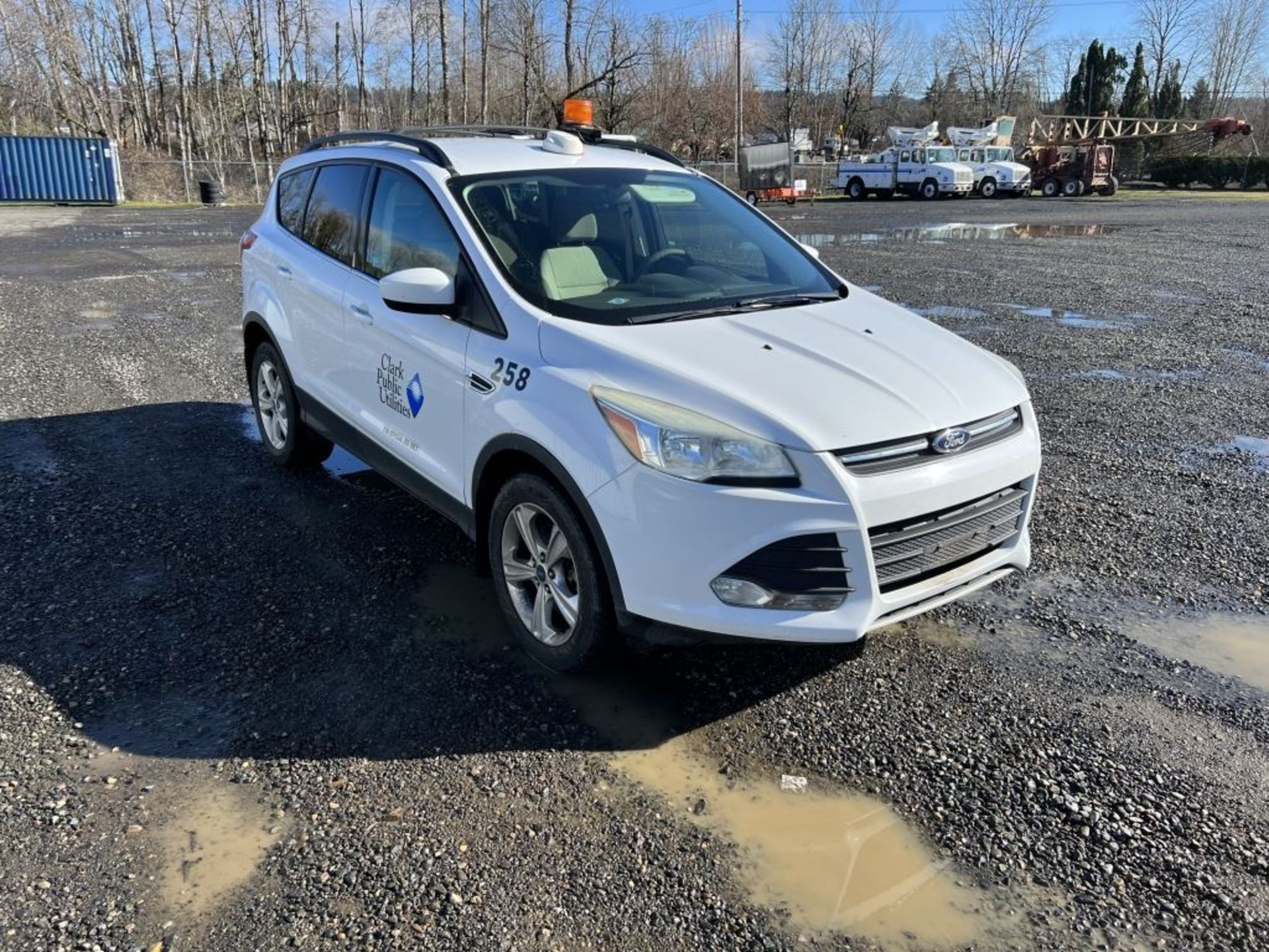 2013 Ford Escape SE AWD SUV - Image 2 of 27