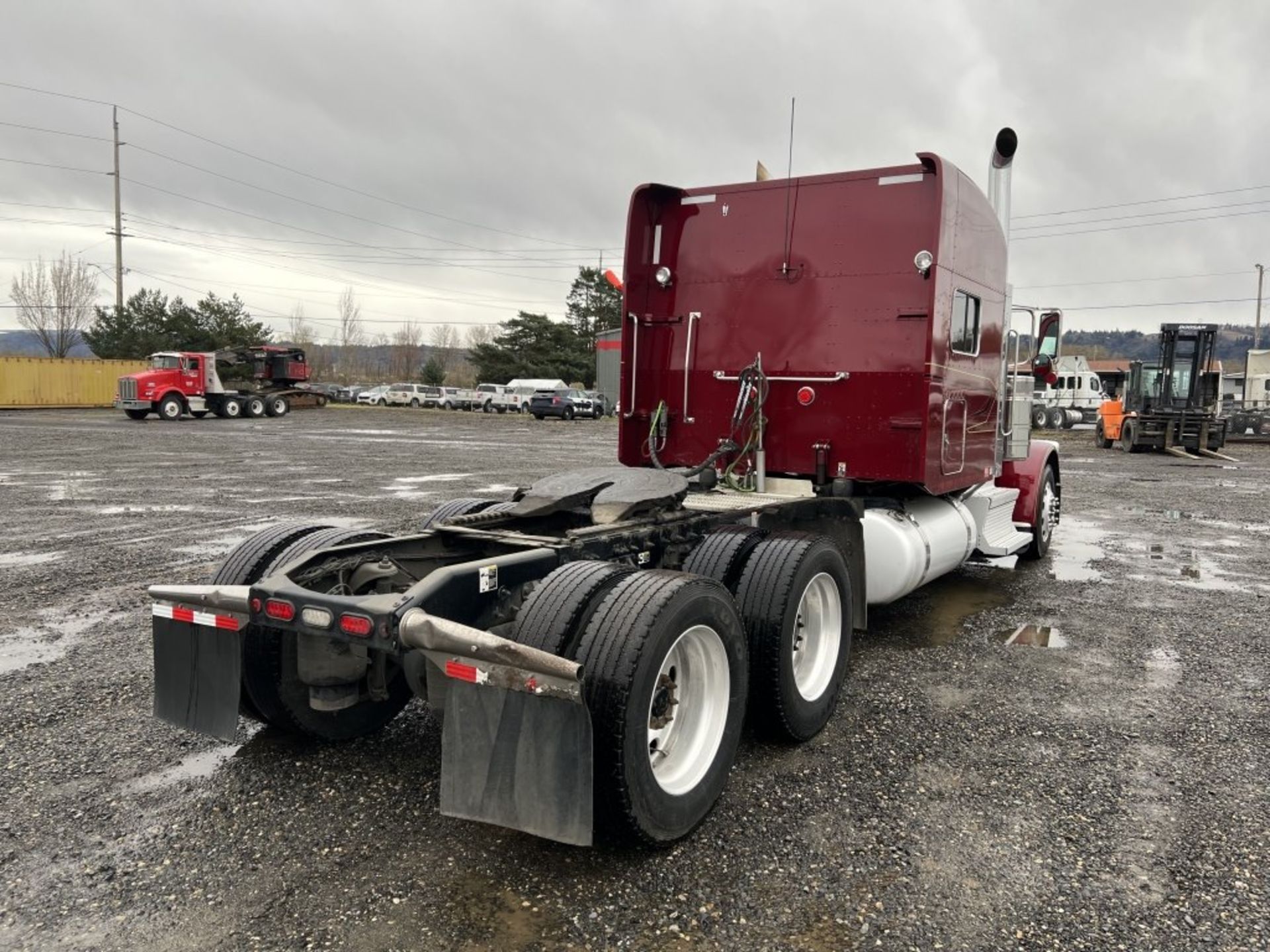 2019 Peterbilt 389 T/A Sleeper Truck Tractor - Image 4 of 39