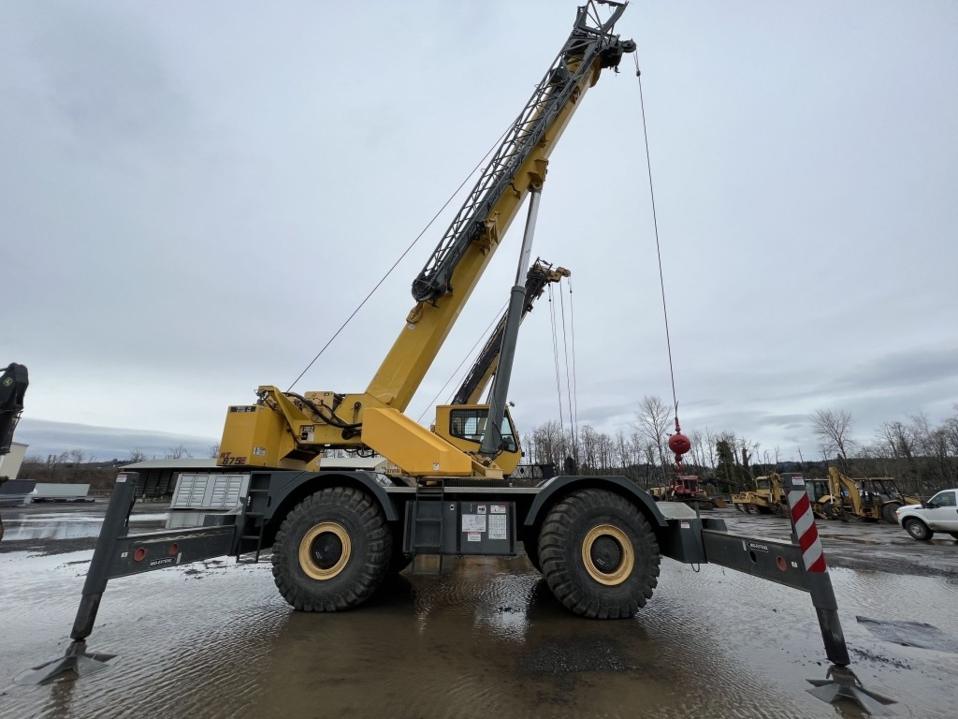 2005 Grove RT875E 4x4 Rough Terrain Crane - Image 44 of 48