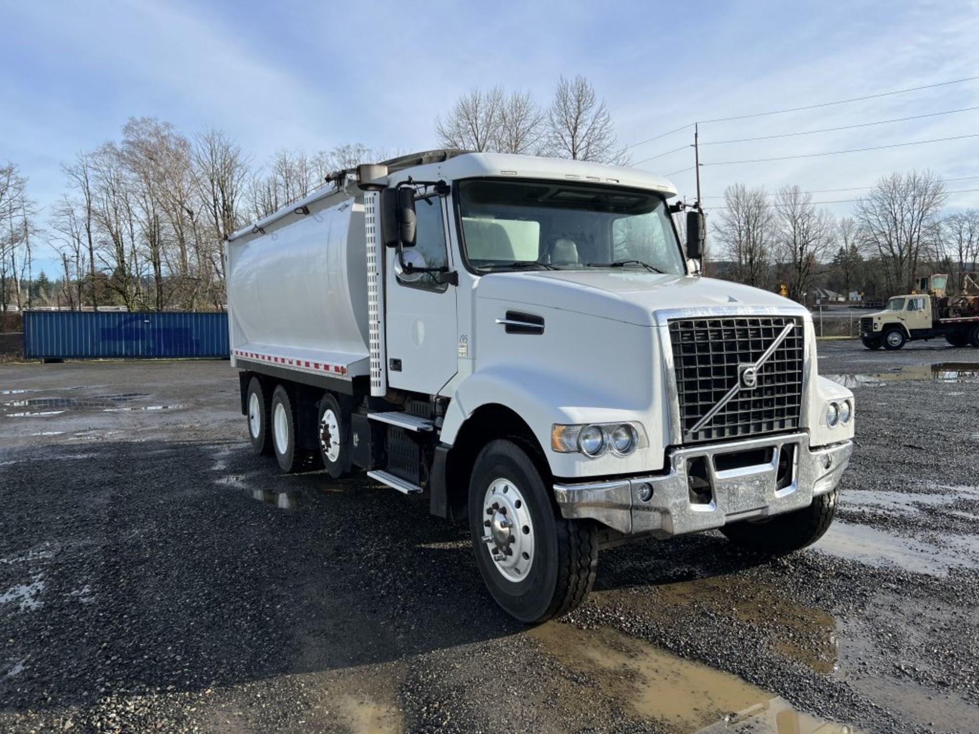 2011 Volvo Tri-Axle Dump Truck - Image 2 of 41