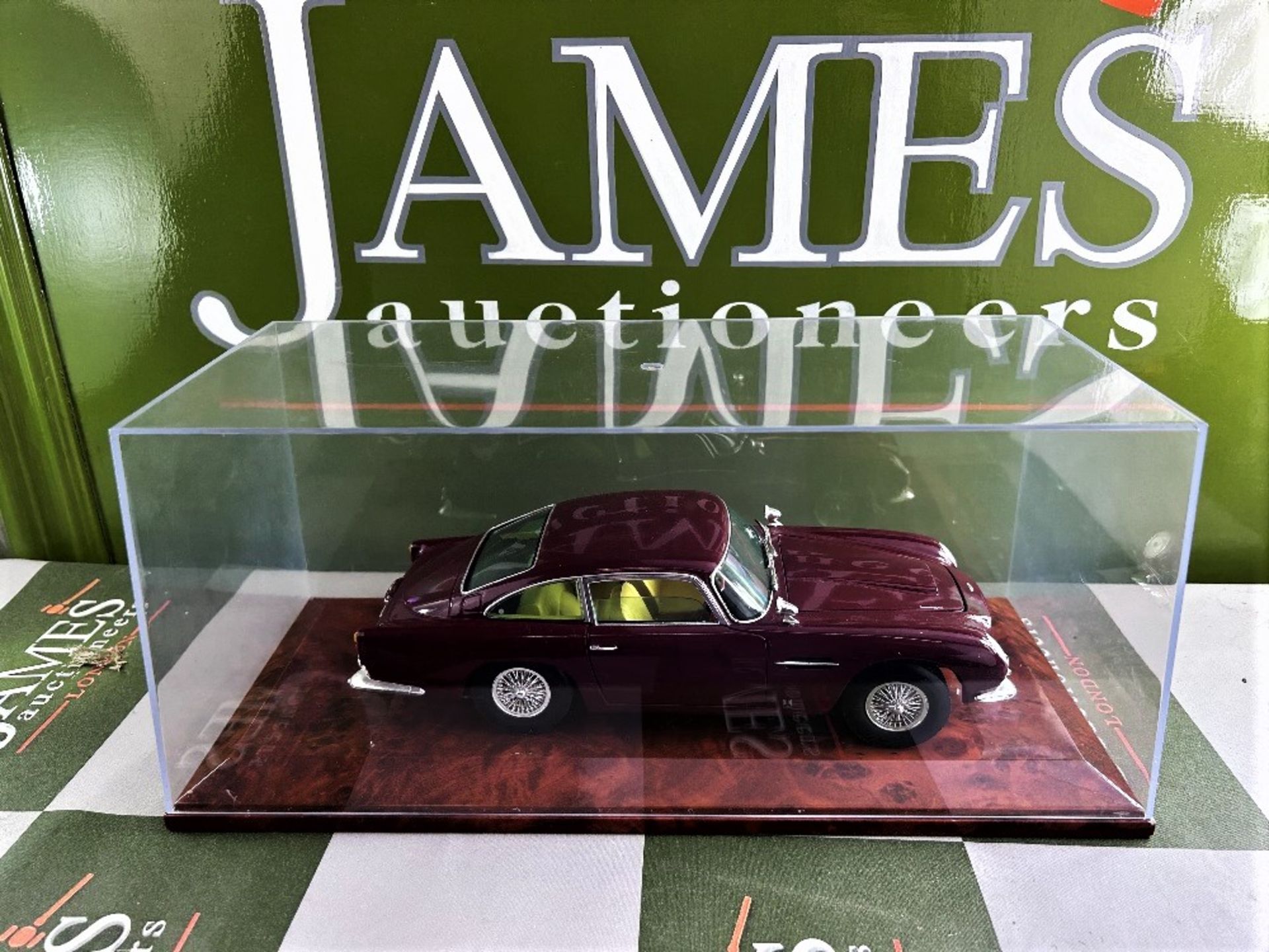 Aston Martin DB5 1:18 Scale & Display Case - Image 5 of 6