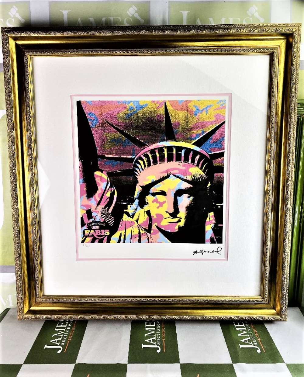 Andy Warhol-(1928-1987) "Statue Of Liberty USA" Castelli NY Original Numbered Lithograph #52/100, Or