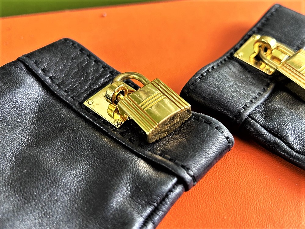 Hermes Ladies Gloves Lambskin with Iconic Kelly Padlocks.