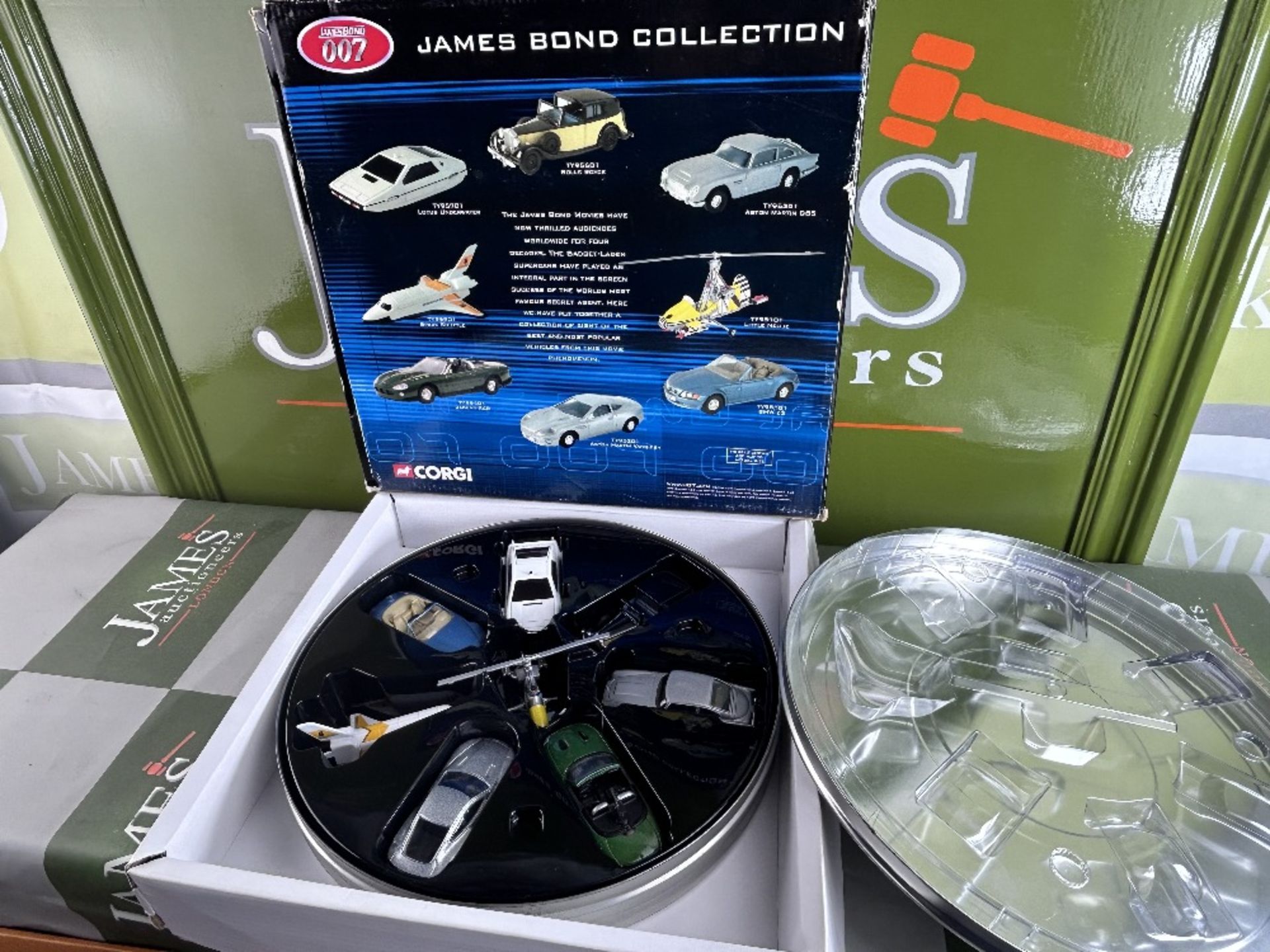 Corgi James Bond 007 Collection Film Canister 8 Car Edition-Rare. - Image 2 of 7