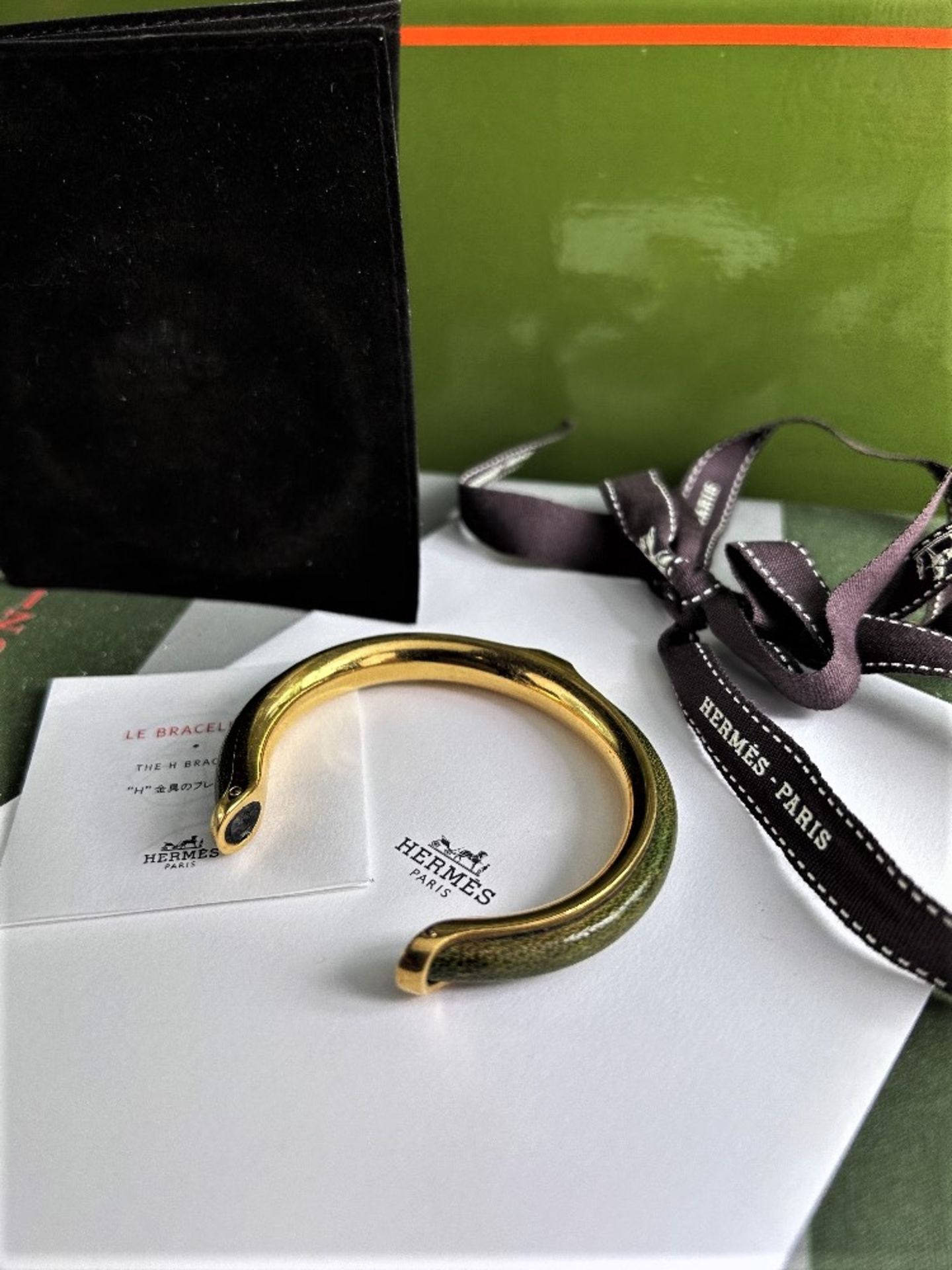 Hermes Paris Vintage Gold & Shagreen Leather Kyoto Bracelet - Image 4 of 6