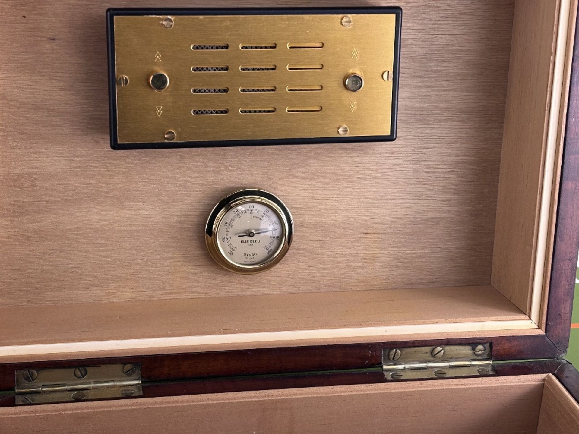 Vintage Ellie Blue Mahogany Cigar Humidor - Image 6 of 11