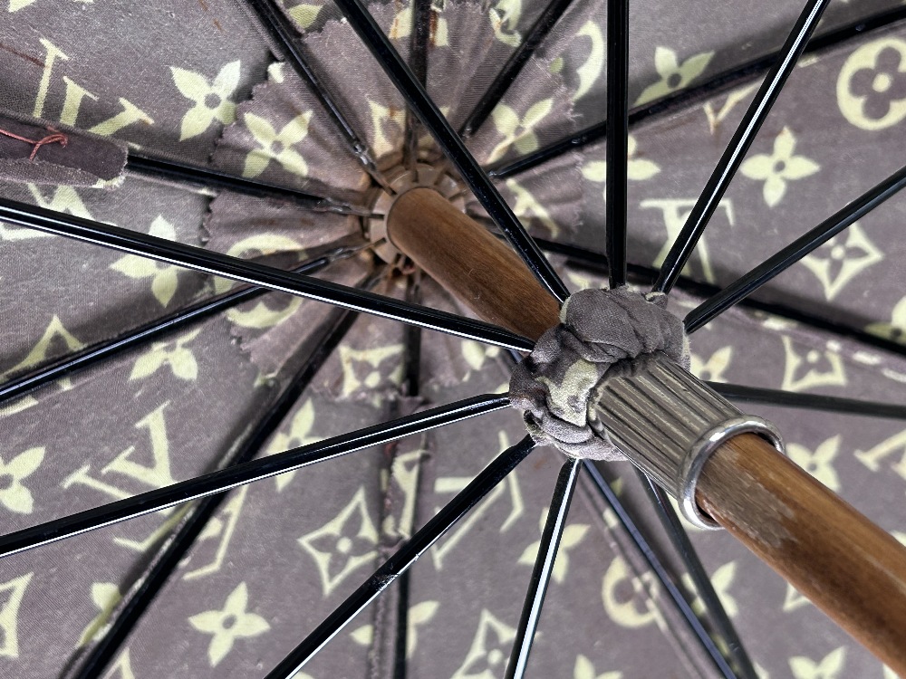 Vintage Louis Vuitton Umbrella Monogram - Image 6 of 8