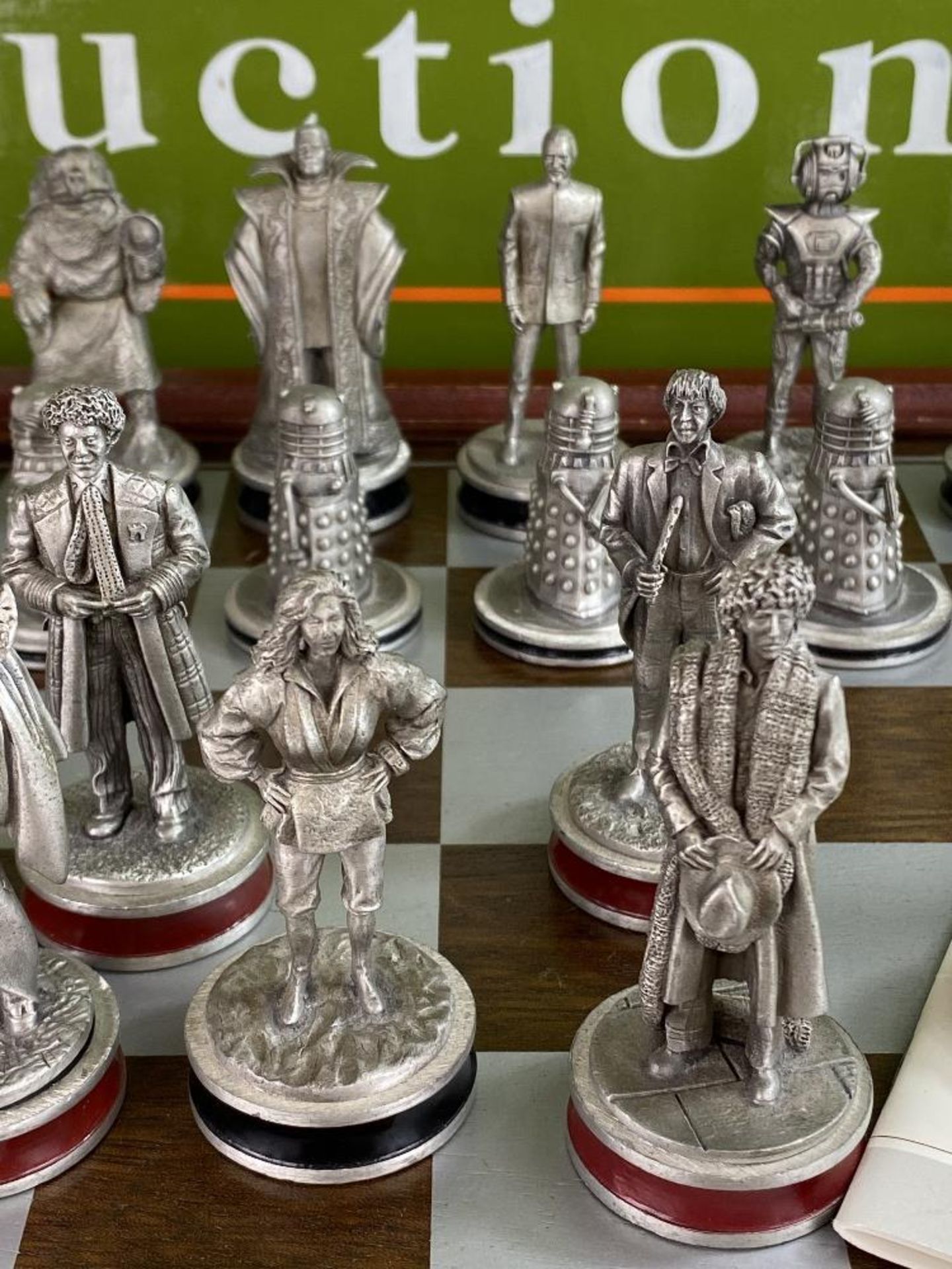 Dr Doctor Who Danbury Mint Pewter Collectors Edition Chess Set - Image 5 of 9