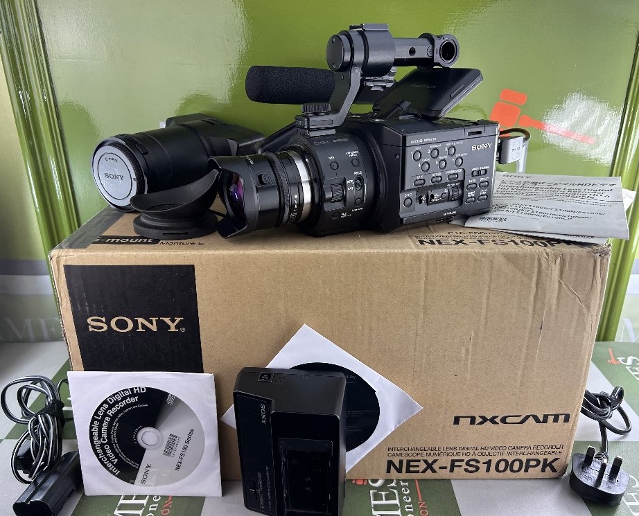 Professional Sony NEX-FS100 Camcorder Original Rrp £5695 - Image 3 of 14