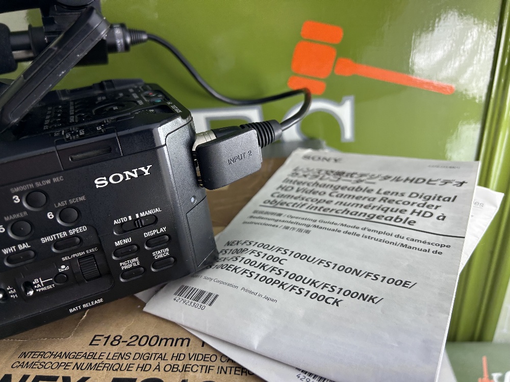 Professional Sony NEX-FS100 Camcorder Original Rrp £5695 - Image 8 of 14