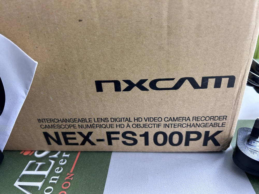 Professional Sony NEX-FS100 Camcorder Original Rrp £5695 - Image 7 of 14