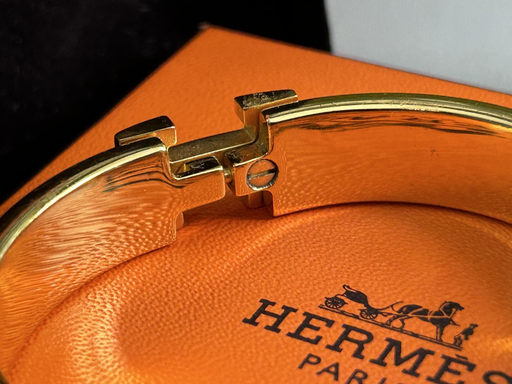 Lot Now Sold Do Not BiD-Hermes Paris- Clic Clac H Bracelet Grey Enamel/Gold - Image 5 of 8
