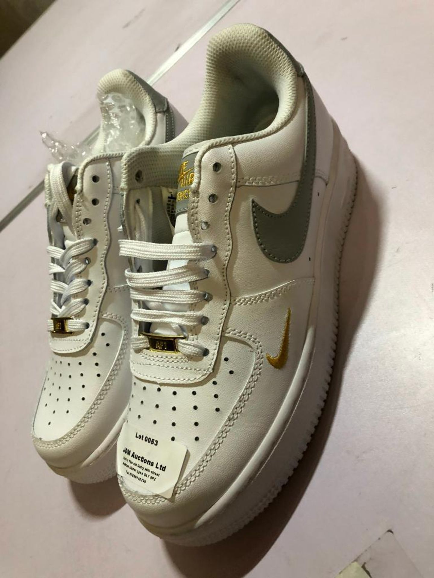 RRP £95.00 X1 Brand new pair of Nike Air Force 1 in white size UK 7 - Image 2 of 2