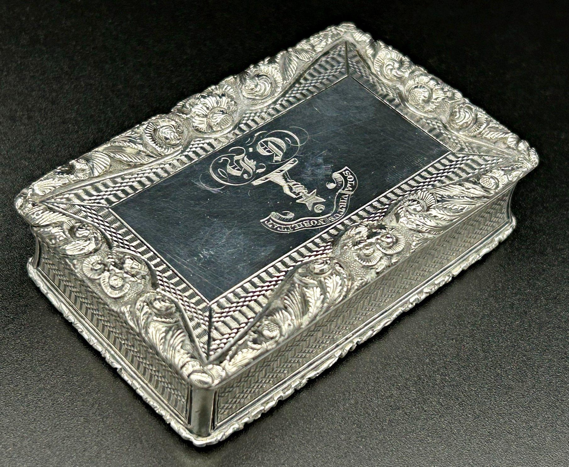 Good quality Regency Nathaniel Mills silver table snuff box, cast floral and engine turned boarders,