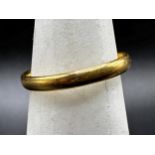 22ct wedding band, size N/O, 2.2g