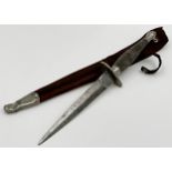 WW2 1st pattern Fairbairn-Sykes Commando fighting knife. The hilt with nickel grip of chequered