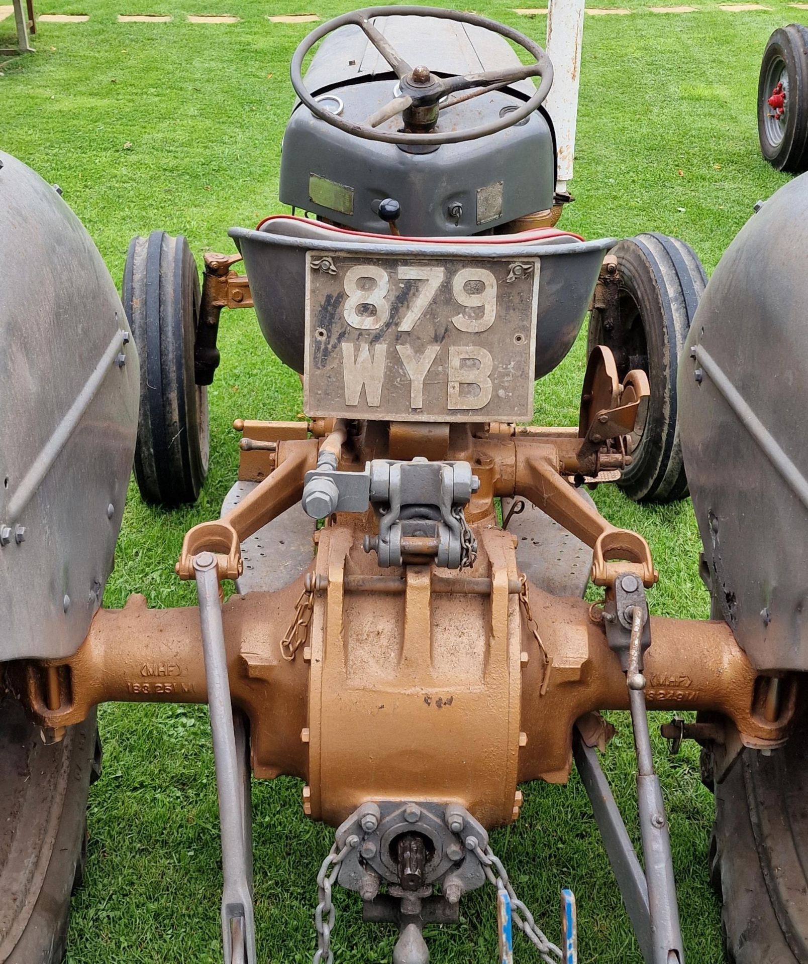 Vintage Ferguson 35 Grey and Gold diesel tractor, starts and drives with working hydraulics, in very - Image 5 of 6