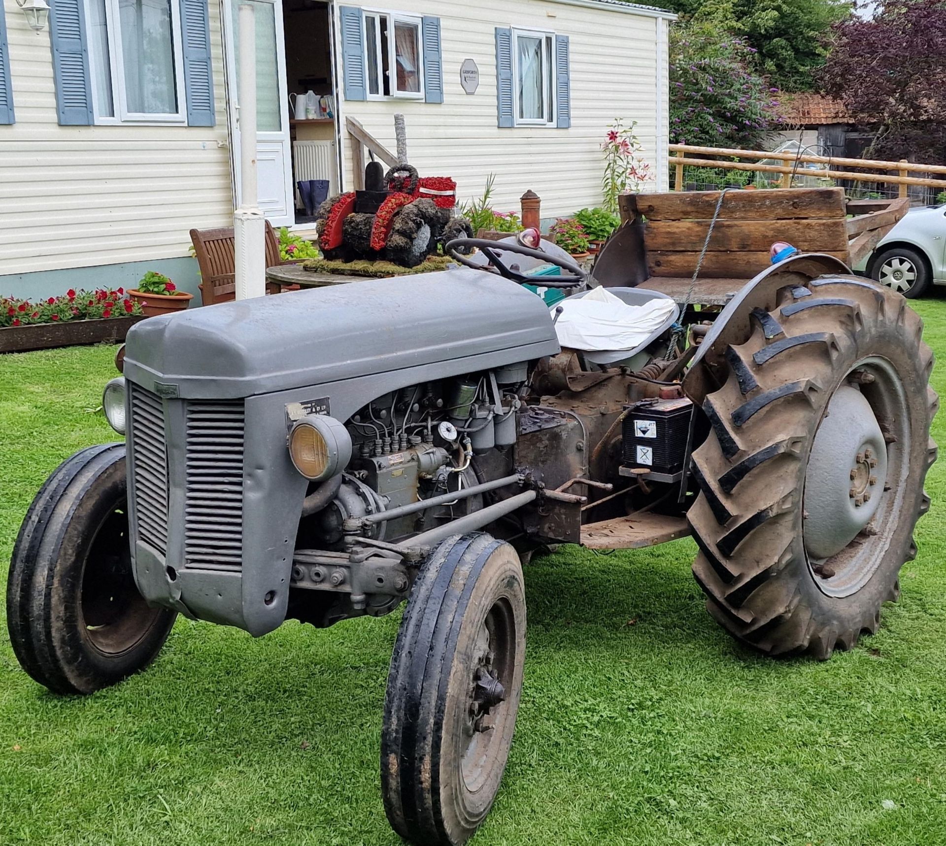 Vintage Ferguson T20 grey diesel tractor, starts and drives, fitted with a working rotary saw, in